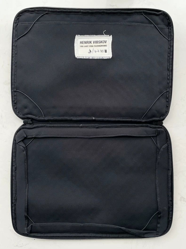 Henrik Vibskov Henrik Vibskov Beaded computer bag for car seat bag 2504-Ne Size ONE SIZE - 8 Thumbnail