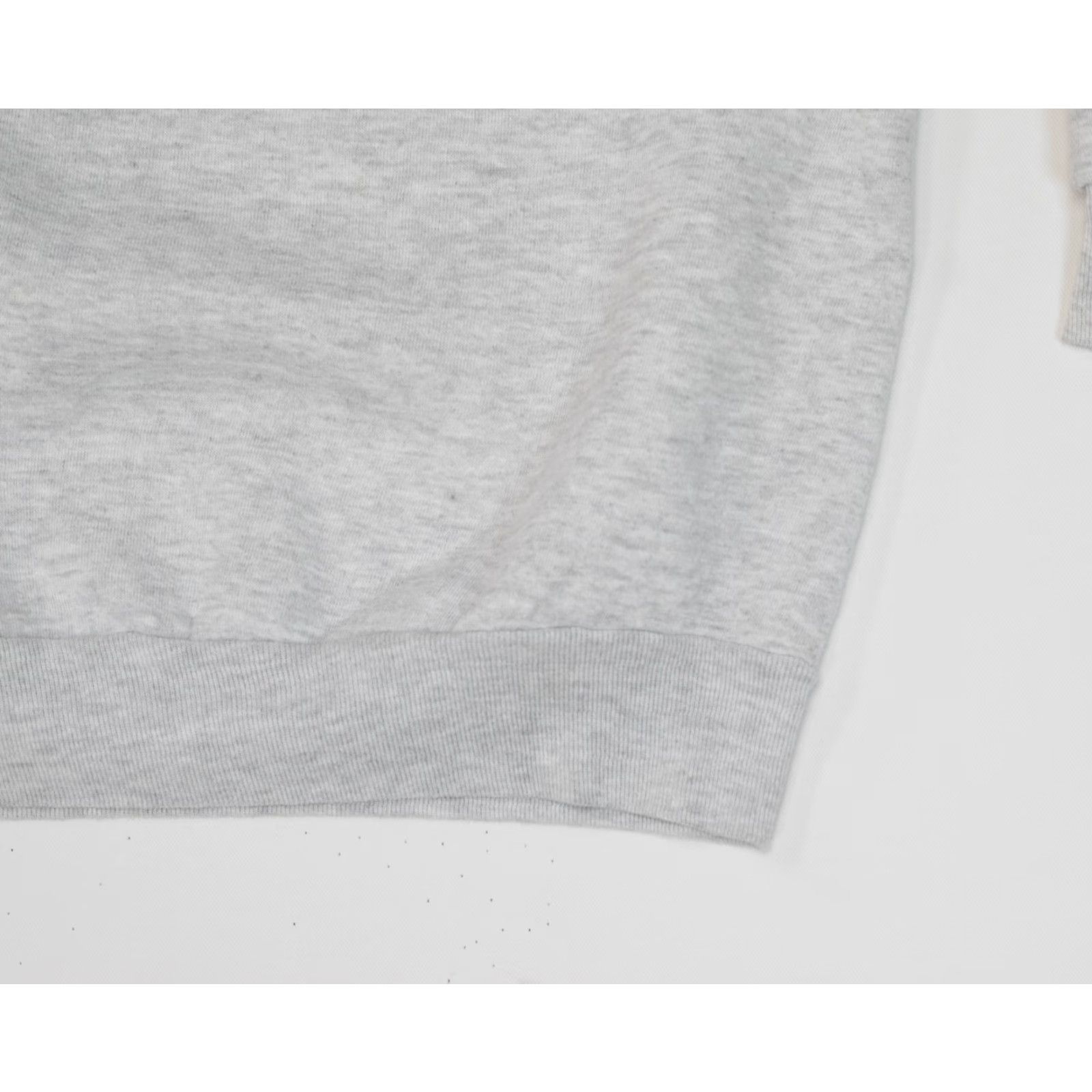 Mickey & Co. VINTAGE Disney Mickey Mouse Embroidered Crewneck Pullover Sweatshirt Women's Size L Gray Sweatshirt Disney Mickey Mouse VTG 90s 80s Cartoon USA Size L / US 10 / IT 46 - 5 Thumbnail