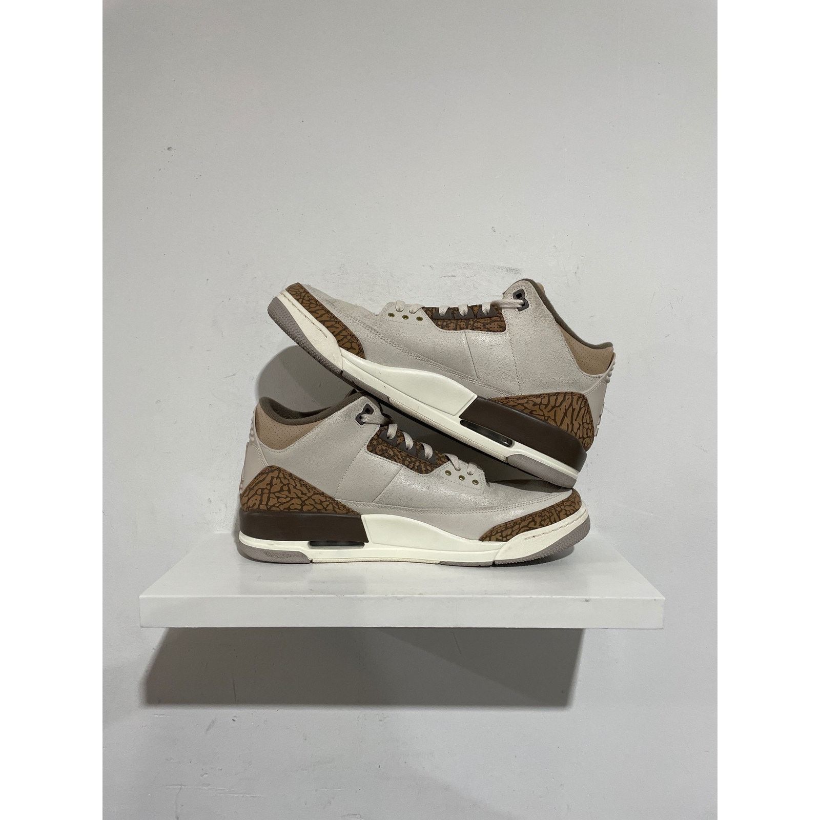 Nike NIKE JORDAN 3 PALOMINO SIZE 13 PREOWNED Size US 13 / EU 46 - 2 Thumbnail