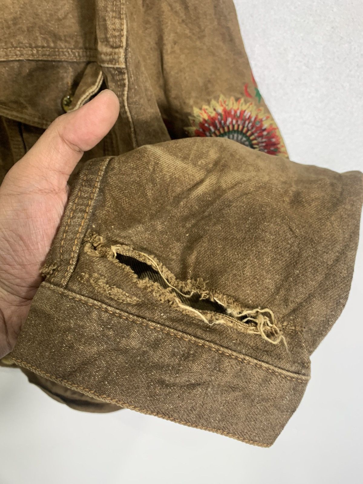 Vintage Vintage 80’s Cimarron Apache Distressed Denim Jacket Size US L / EU 52-54 / 3 - 7 Thumbnail