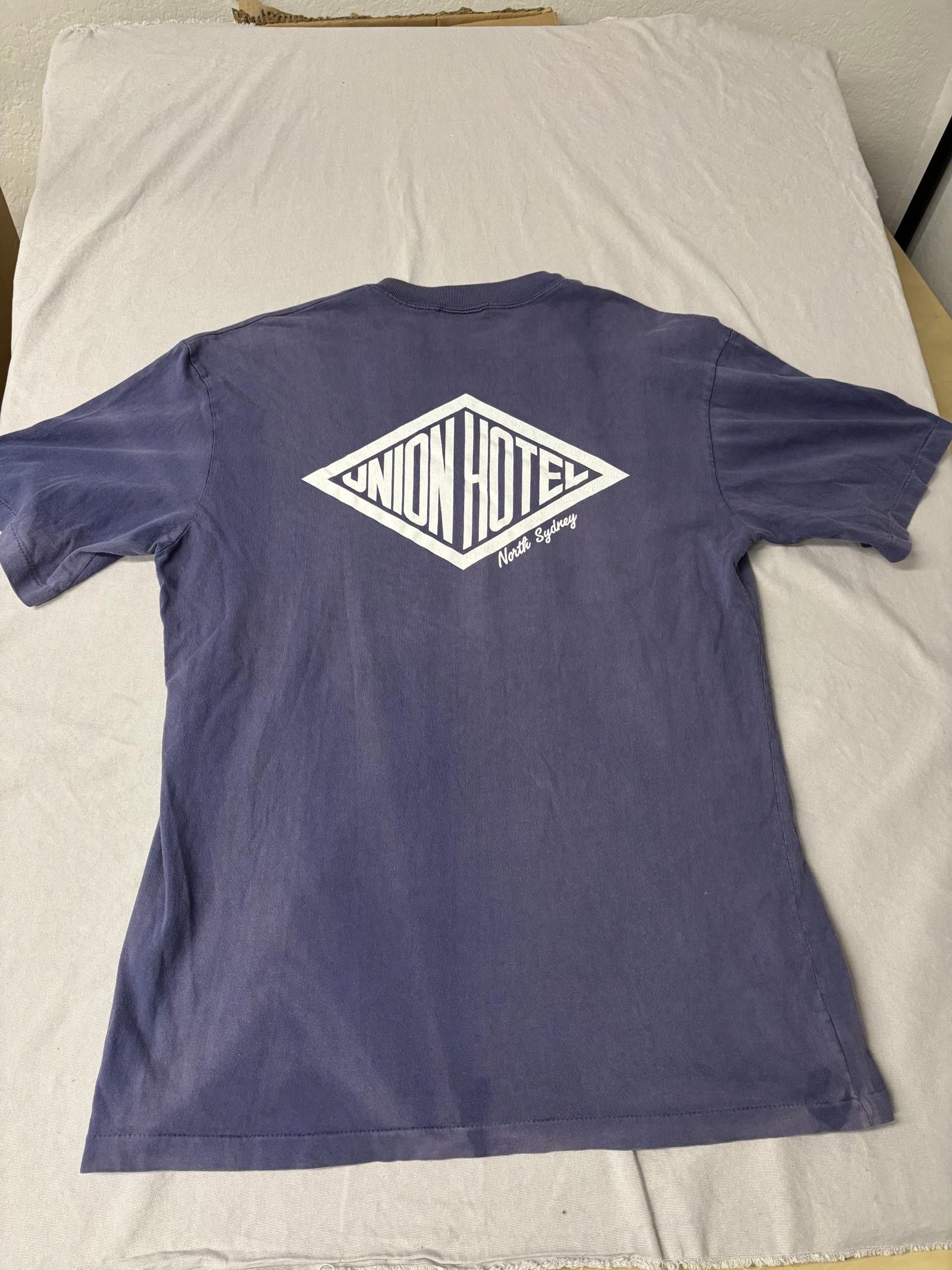 Other Union Hotel T-shirt North Sydney Australia Ozart Tee XL Size US XL / EU 56 / 4 - 8 Thumbnail