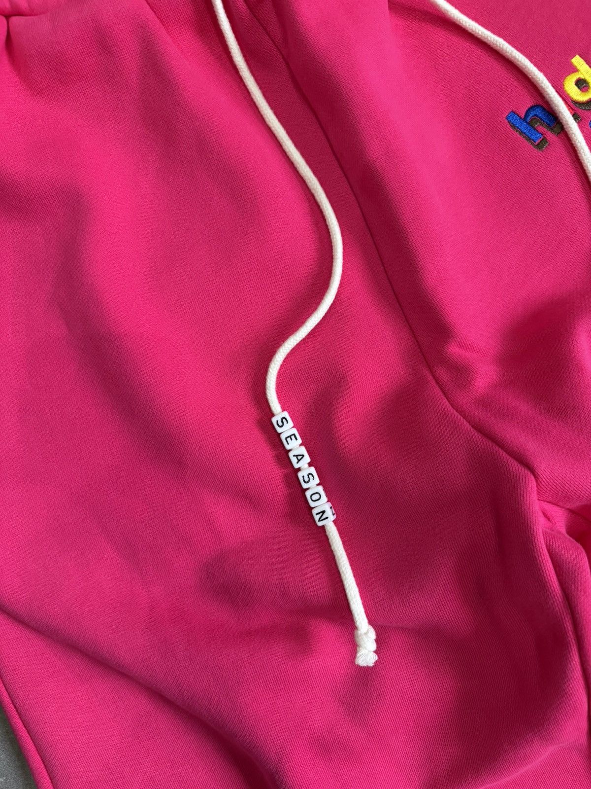 The GV Gallery Hidden Season baggy pink tracksuit bottoms Size US 38 / EU 54 - 6 Thumbnail