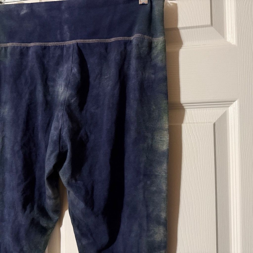 Target Basics Target Wild Fable High-Rise Tie-Dye Leggings - Size M Size 26" / US 2 / IT 38 - 4 Thumbnail