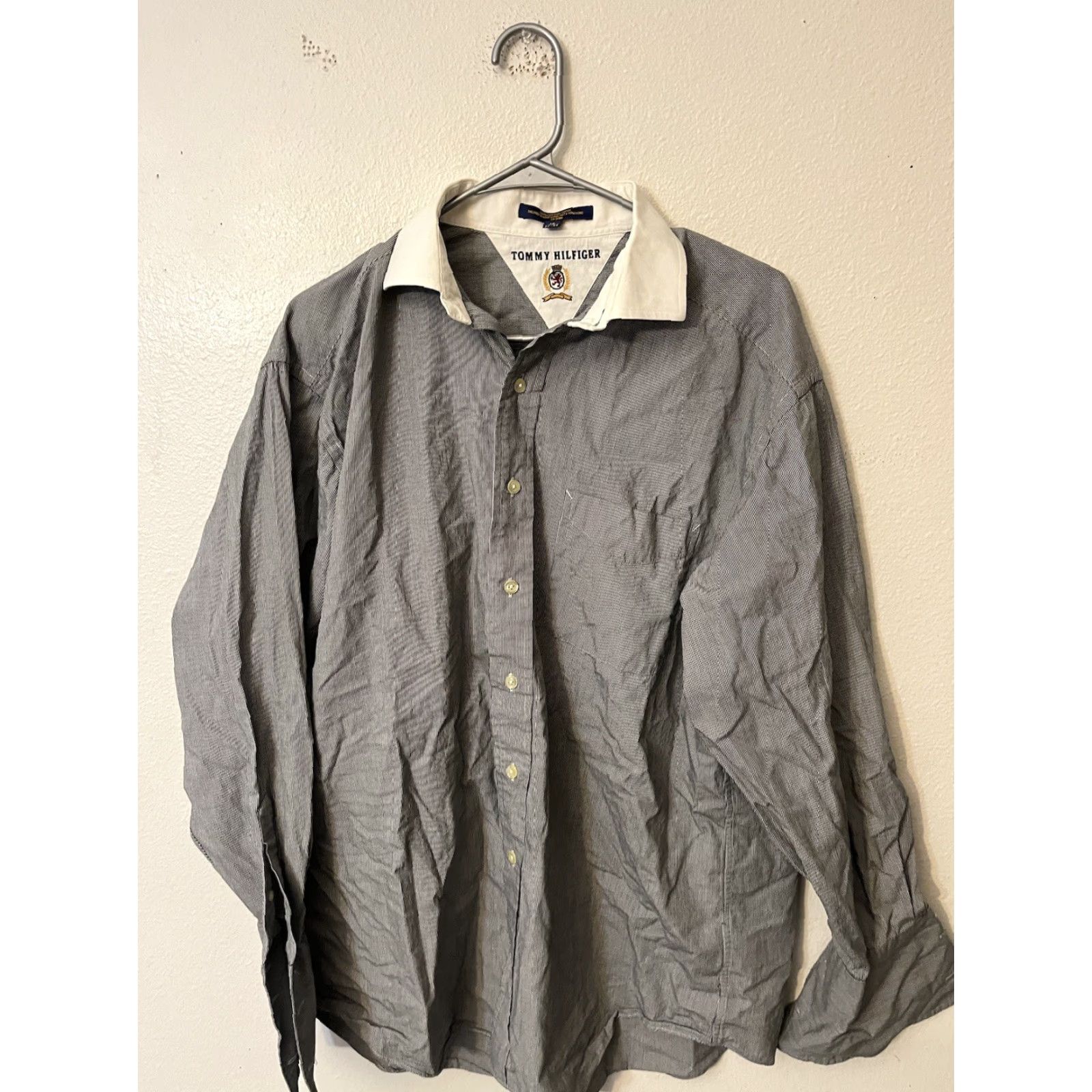 Tommy Hilfiger Tommy Hilfiger Button Down Shirt Men L Gray Solid Regular Vintage Shirt Size US L / EU 52-54 / 3 - 2 Thumbnail