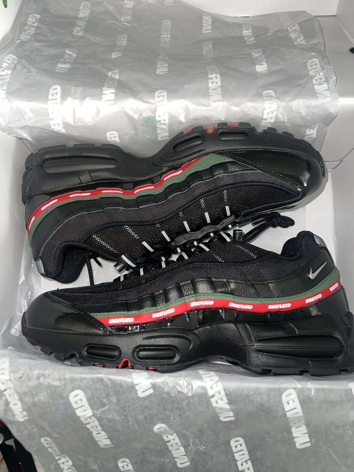 Nike × Undefeated UNDEFEATED NIKE AIR MAX 95 BLACK Size US 12 / EU 45 - 4 Thumbnail