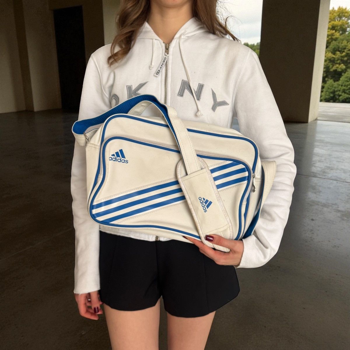 Adidas Adidas Vintage Three Stripes Y2K Crossbody Bag Size ONE SIZE - 1 Thumbnail