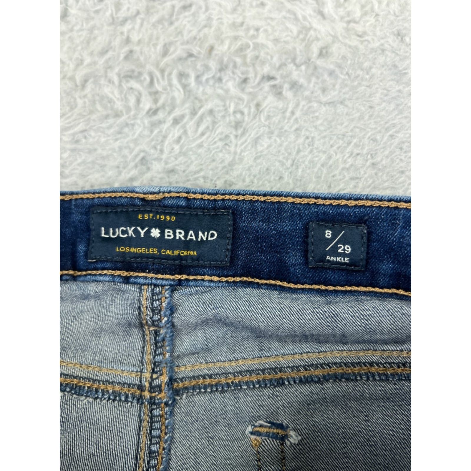 Lucky Brand VINTAGE Lucky Brand Jeans Women 8 Blue Denim Tapered Cropped Cotton Blend 5-Pocket Button Zip Rise Mid 8.5-10.5 in USA Theme Mens, Womens Size 30" / US 8 / IT 44 - 3 Thumbnail