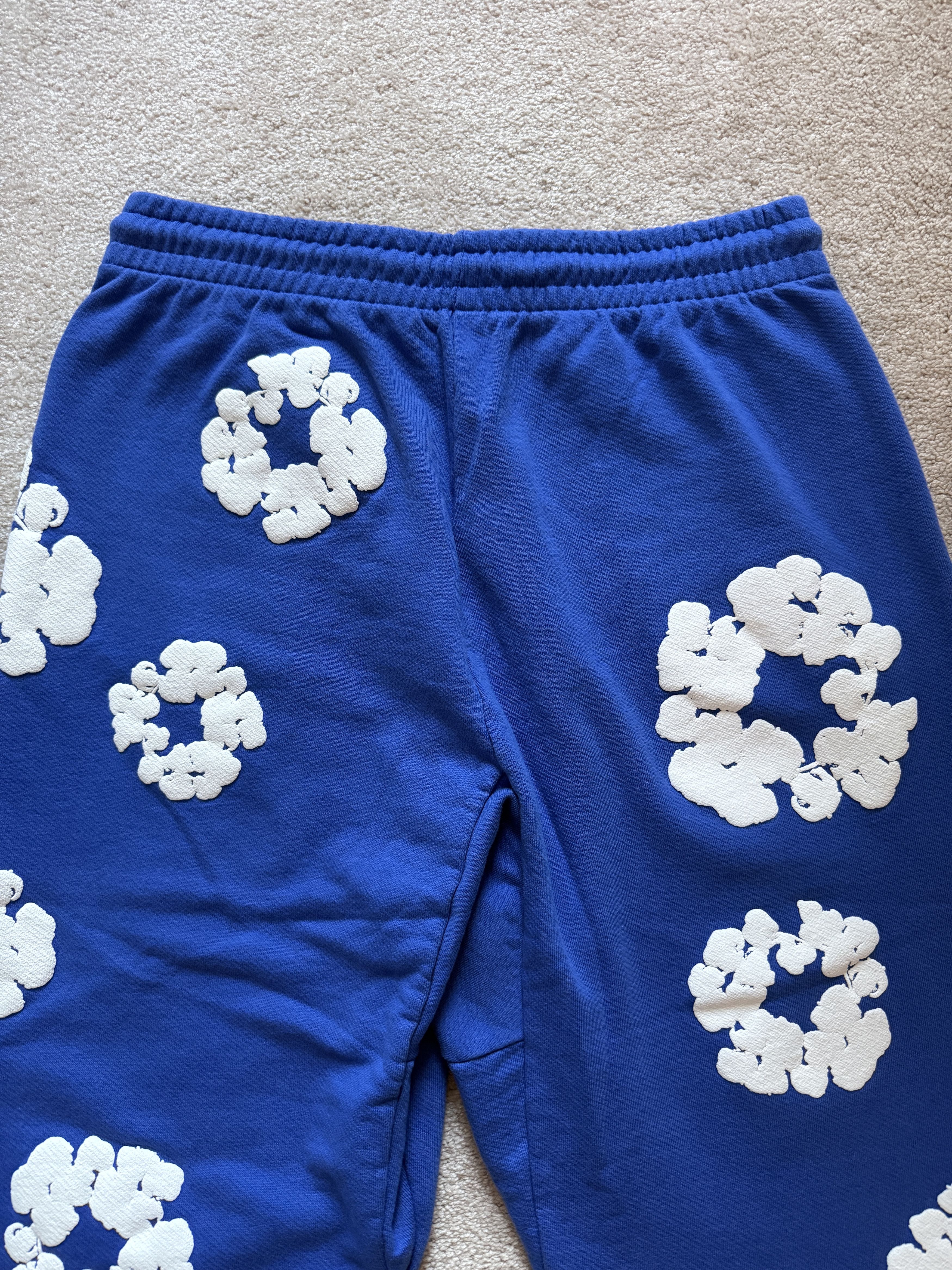 DENIM TEARS Denim Tears The Cotton Wreath Sweatpants Royal Blue Size US 32 / EU 48 - 8 Thumbnail