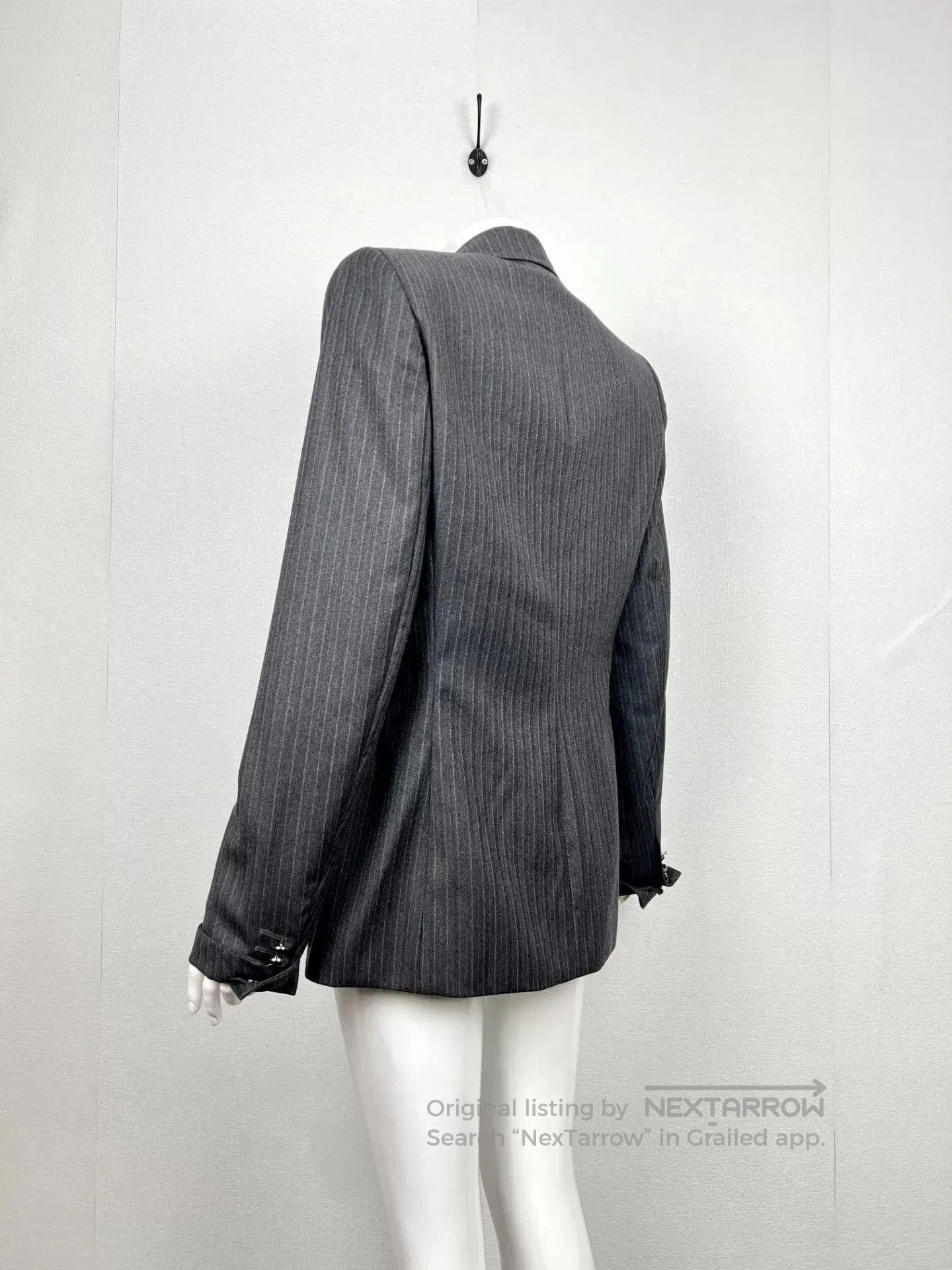 Saint Laurent Paris YSL Gray Pinstripe Wool Blazer. Size S / US 4 / IT 40 - 5 Thumbnail