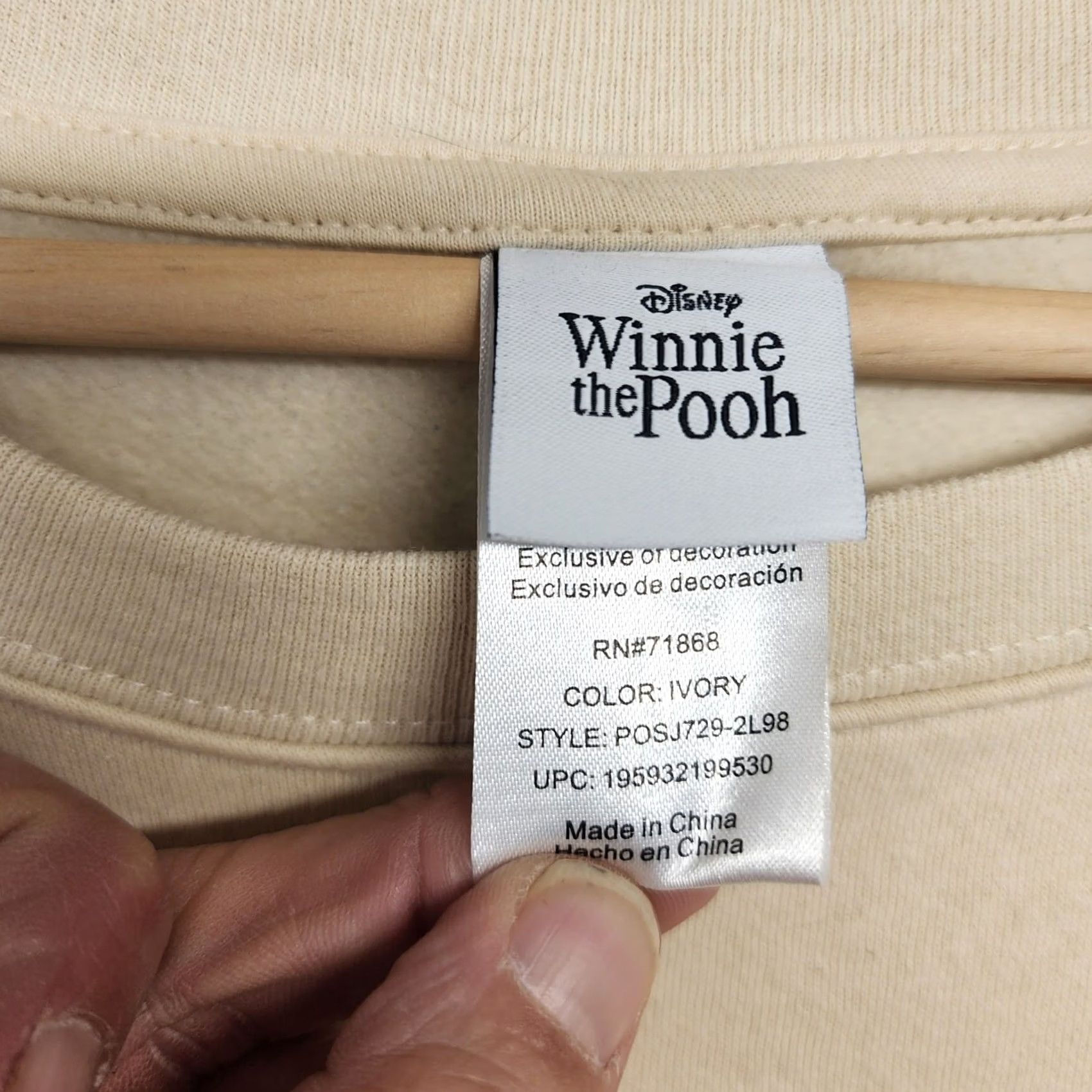 Disney VINTAGE Disney Winnie The Pooh Sweatshirt Womens XXL Ivory Textured Fuzzy Size XXL / US 16-18 / IT 52-54 - 3 Thumbnail