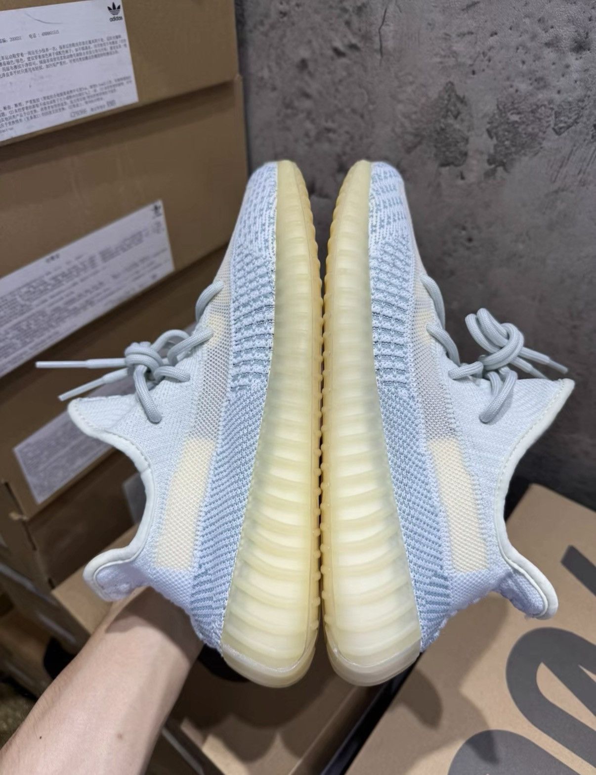 Adidas adidas Yeezy 350 Cloud White K37 Size US 8 / EU 41 - 8 Thumbnail