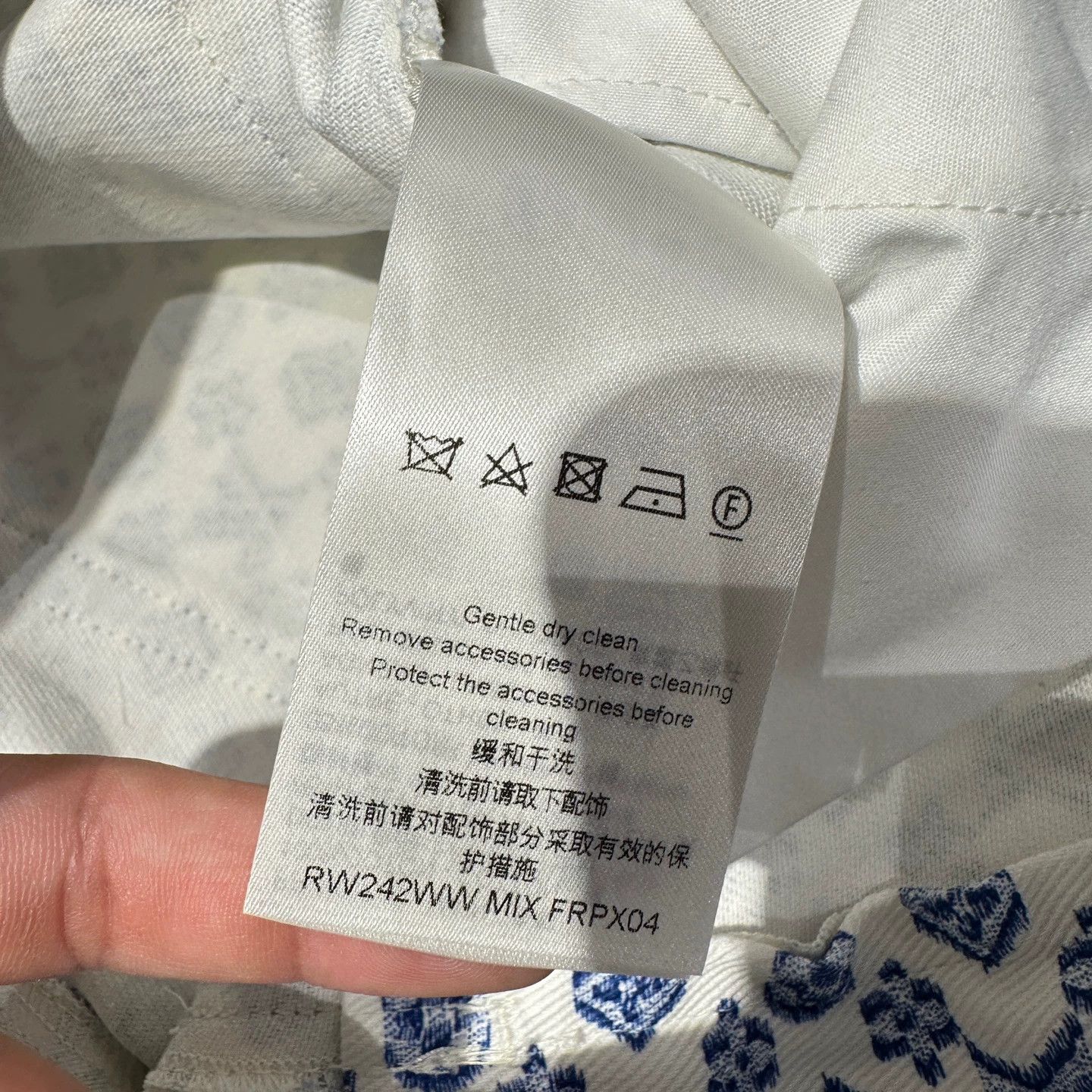 Louis Vuitton Louis Vuitton Blue/White Full LV Leather Jeans 36 Cotton Size 26" / US 2 / IT 38 - 4 Thumbnail