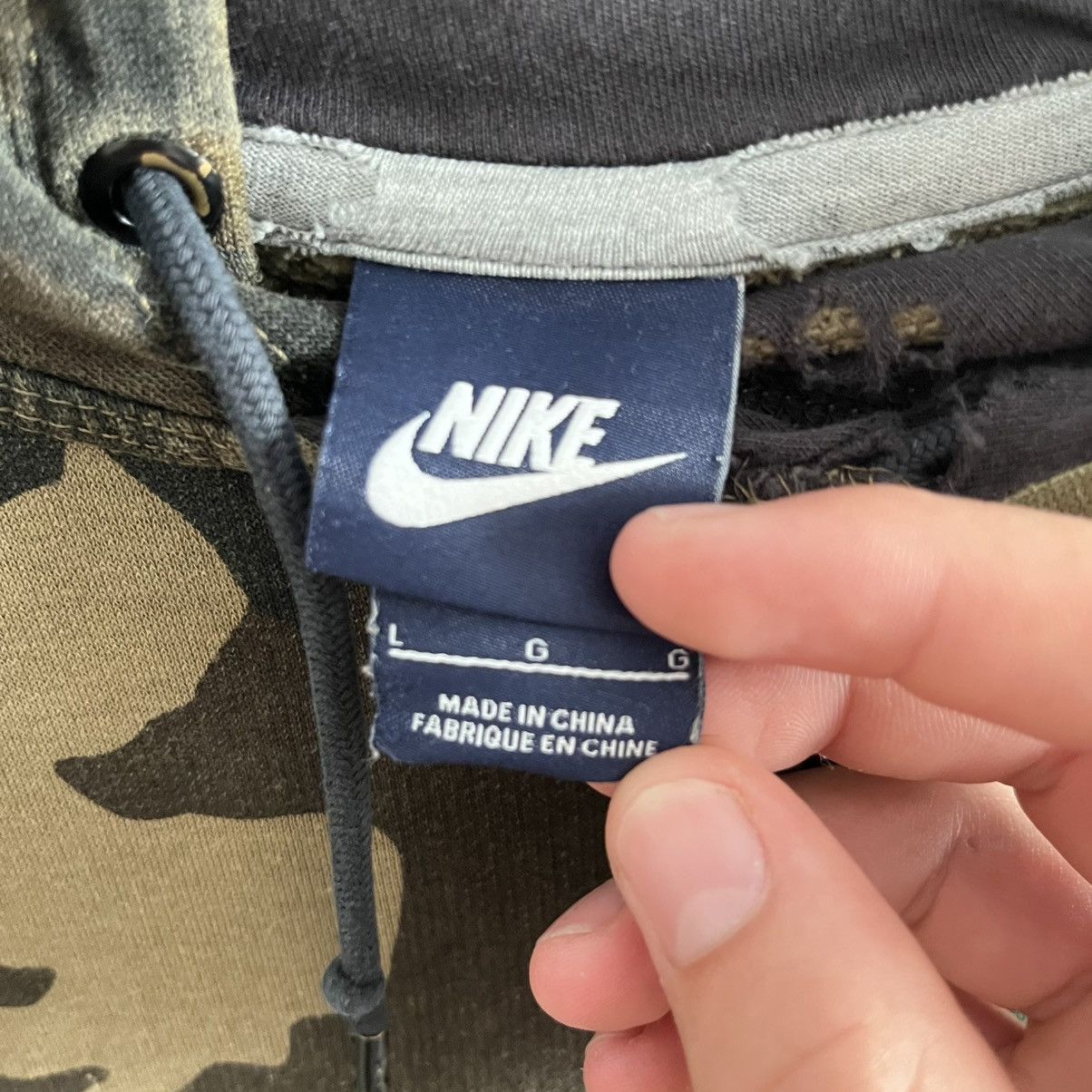 Nike Thrashed nike camo hoodie Size US L / EU 52-54 / 3 - 7 Thumbnail