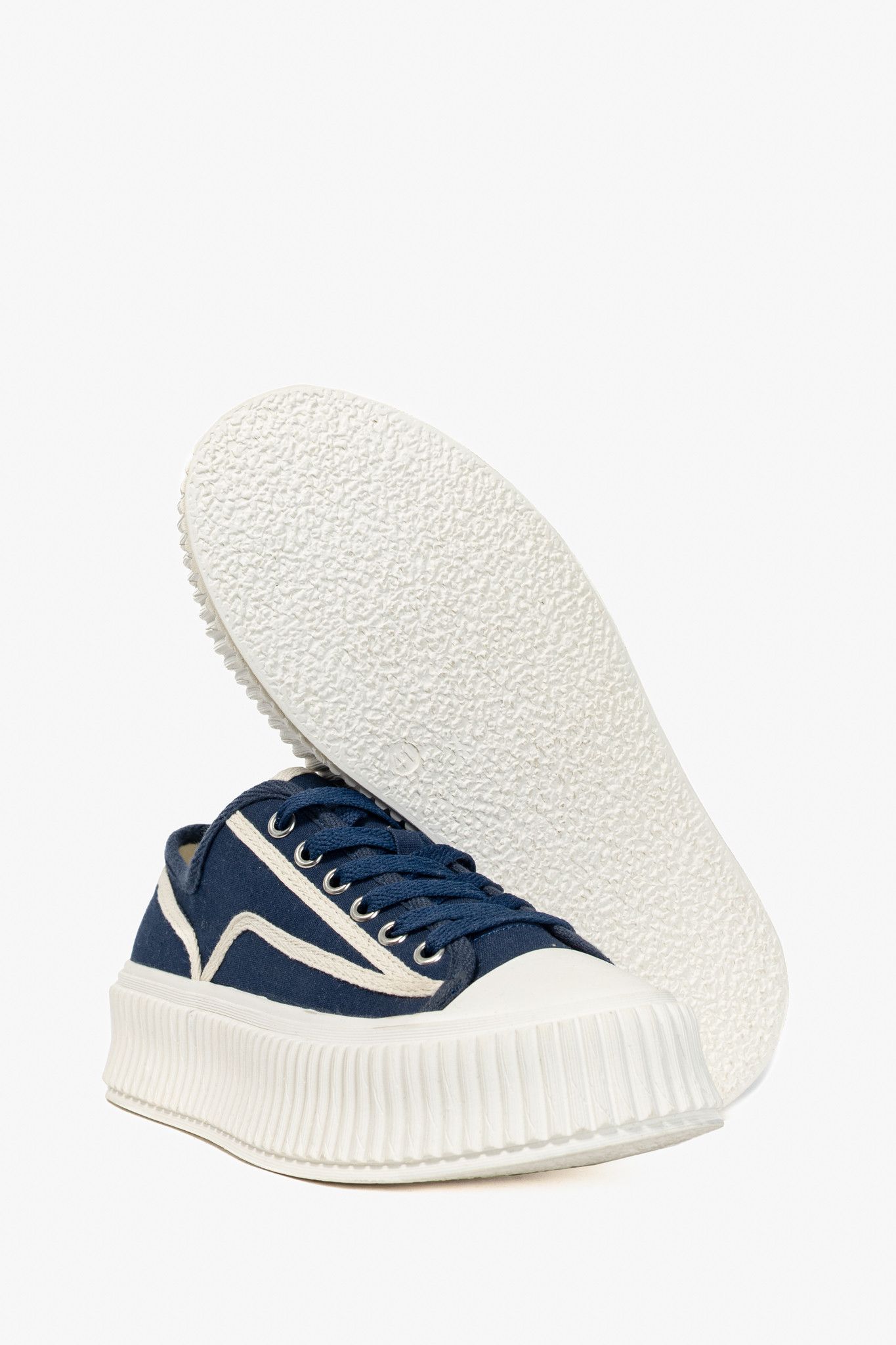 DOROTHEE SCHUMACHER Dorothee Schumacher Cool Canvas Lace-Up Platform Sneakers Size US 10.5 / IT 40.5 - 4 Thumbnail