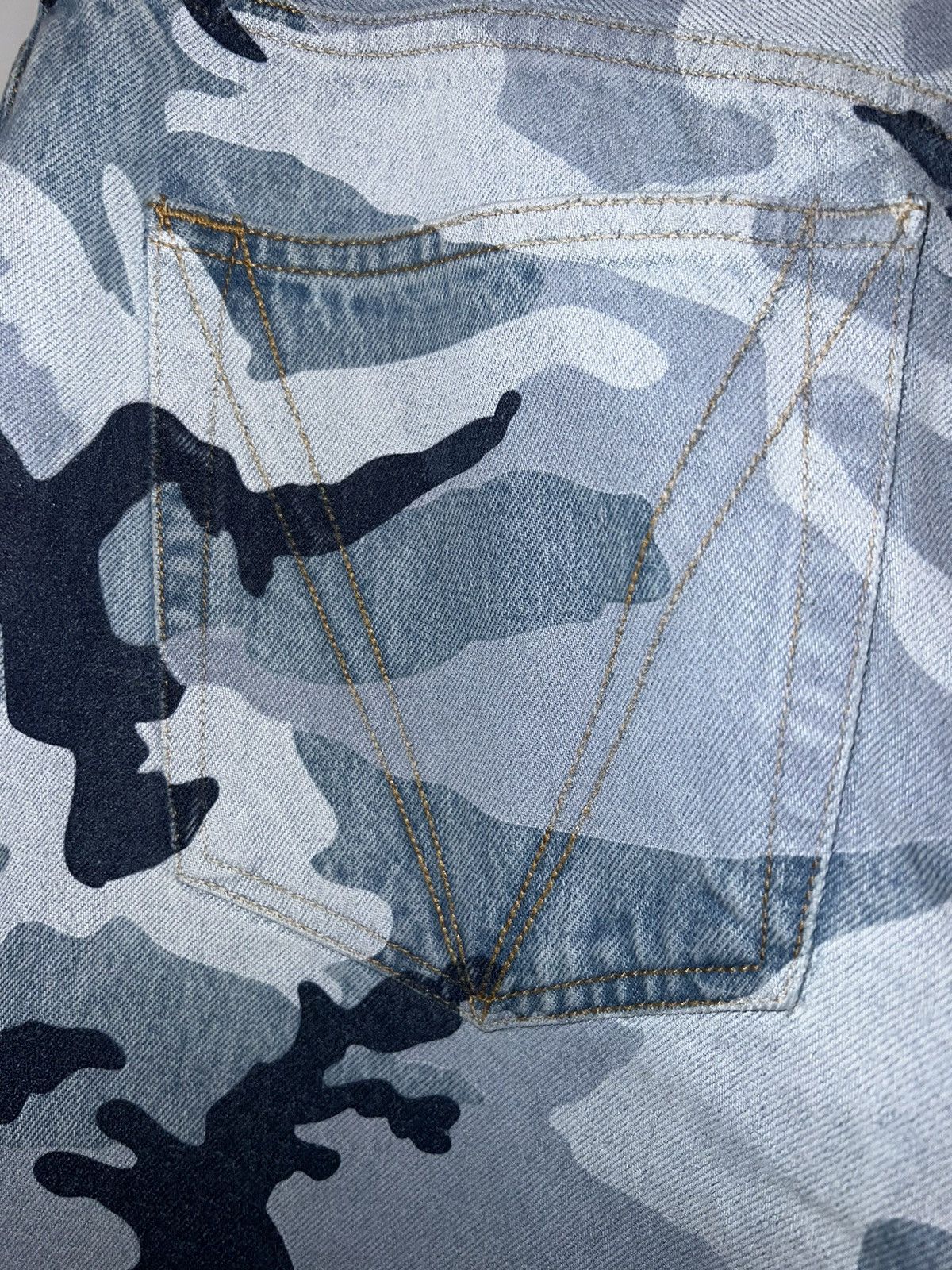 Vetements Camo Big Shape Jeans Size US 38 / EU 54 - 8 Thumbnail