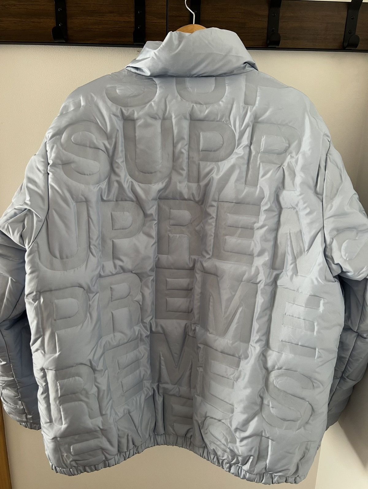 Supreme SUPREME SS19 Bonded Logo Puffy Jacket XL Light Blue Size US XL / EU 56 / 4 - 2 Thumbnail