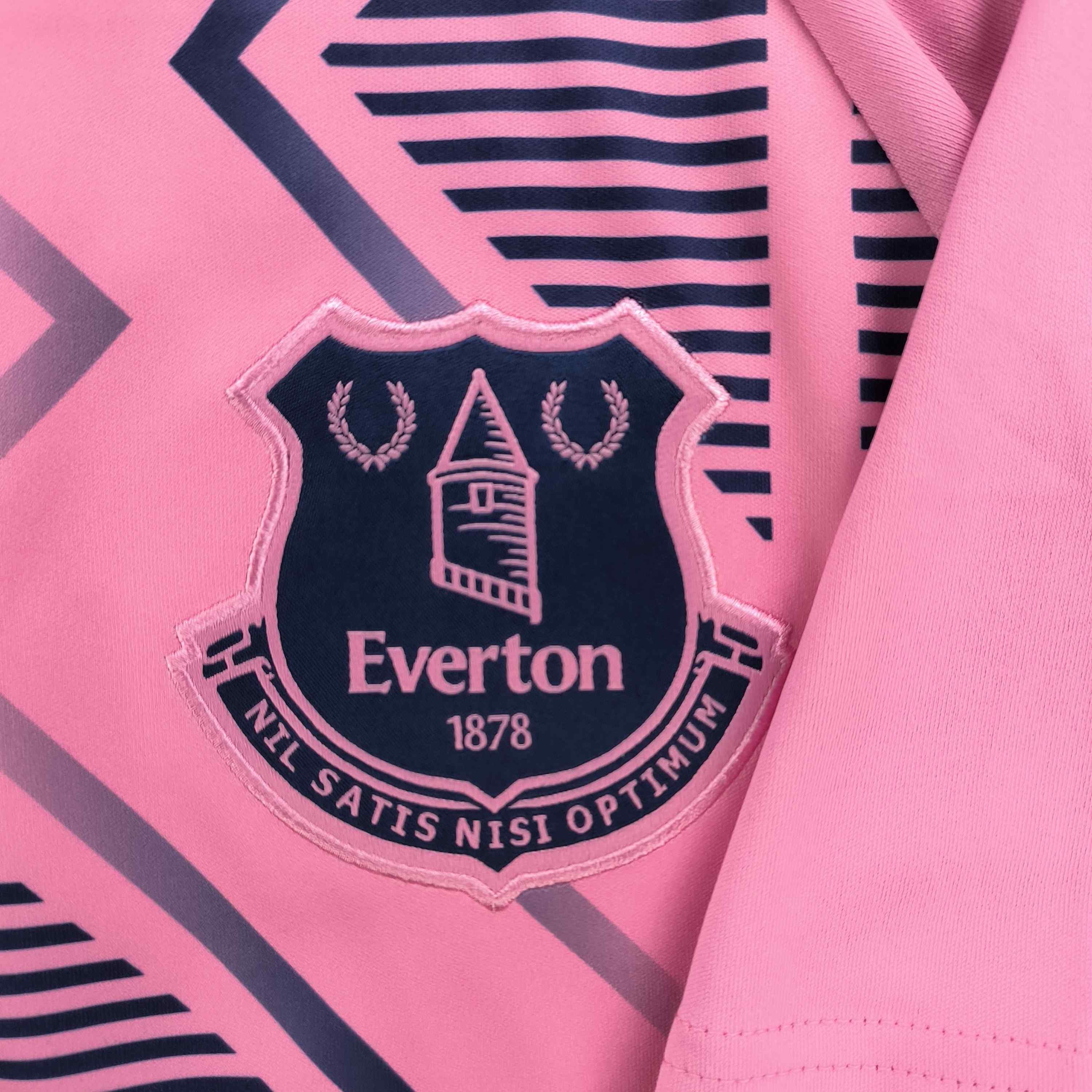 Hummel Everton 22-23 Hummel away Dwight McNeil football jersey sz S Size US S / EU 44-46 / 1 - 4 Thumbnail
