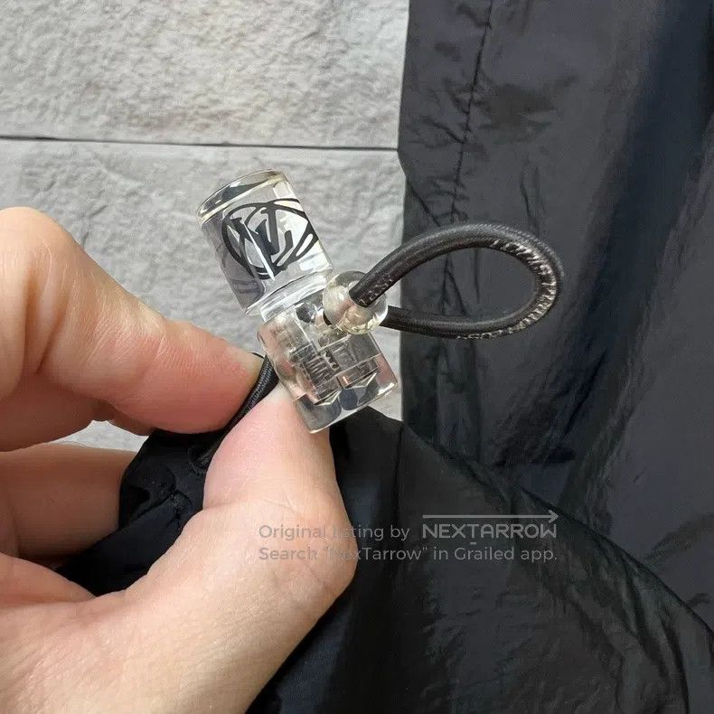 Louis Vuitton Louis Vuitton 2054 series nylon overalls and sports pants Size US 44 / EU 60 - 6 Thumbnail