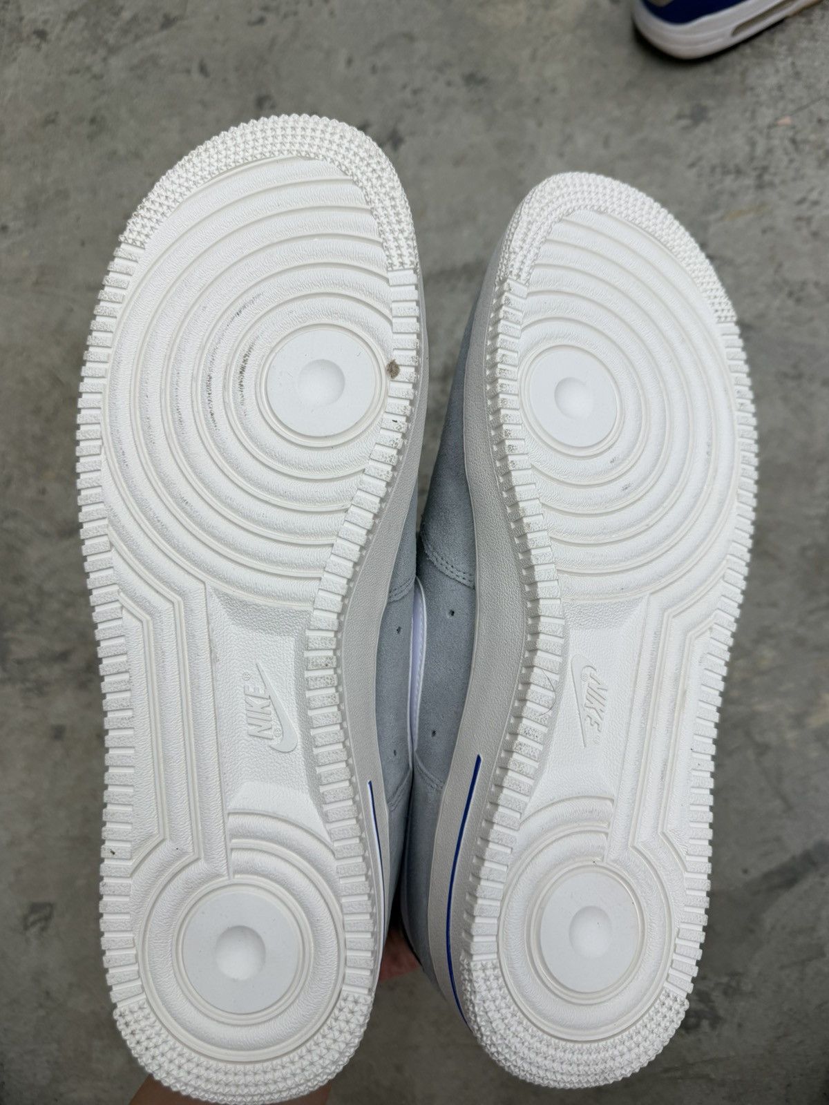 Nike Nike Air Force 1 Low Athletic Club Light Smoke Size US 11 / EU 44 - 4 Thumbnail