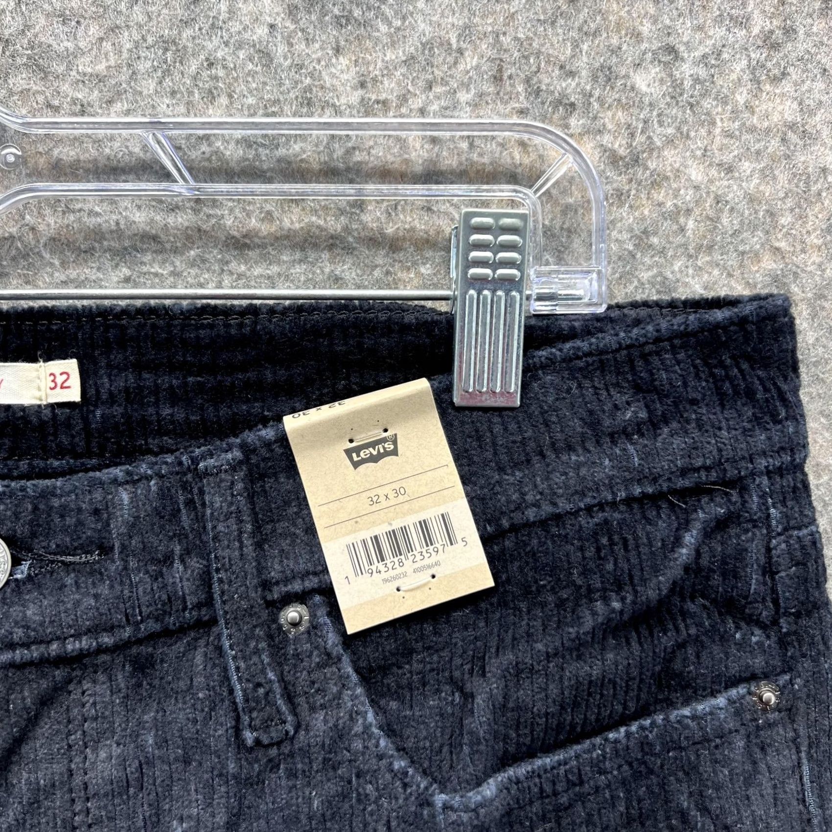 Levi's Levi's 311 Jeans Women 32x30 Shaping Skinny Corduroy Mid Rise Black Pants Retro N/A Womens Size 24" / US 00 / IT 34 - 4 Thumbnail