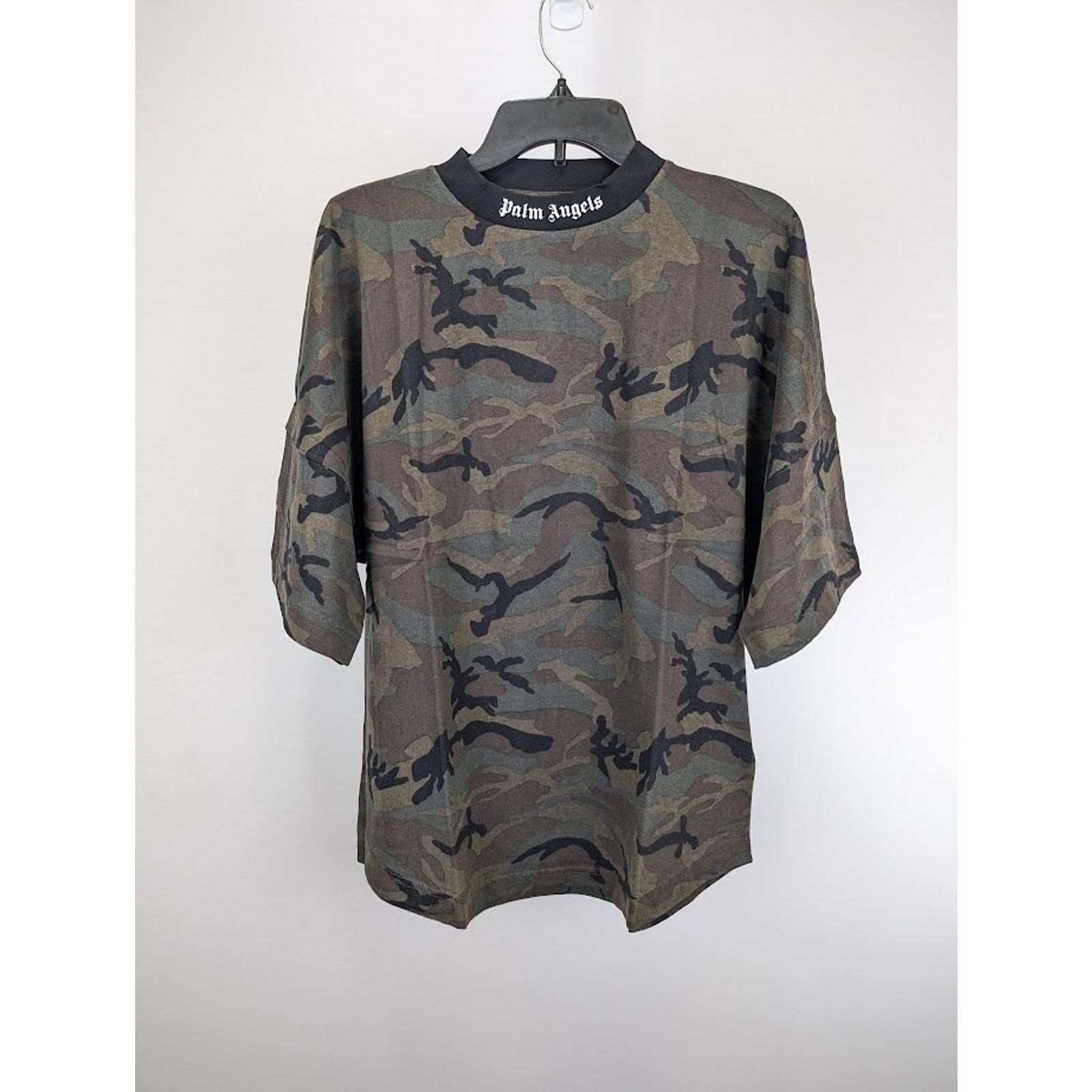 Palm Angels o1rshd1 Q:2 / Camo Classic Logo Over Tee in Military Black Size US XS / EU 42 / 0 - 2 Thumbnail