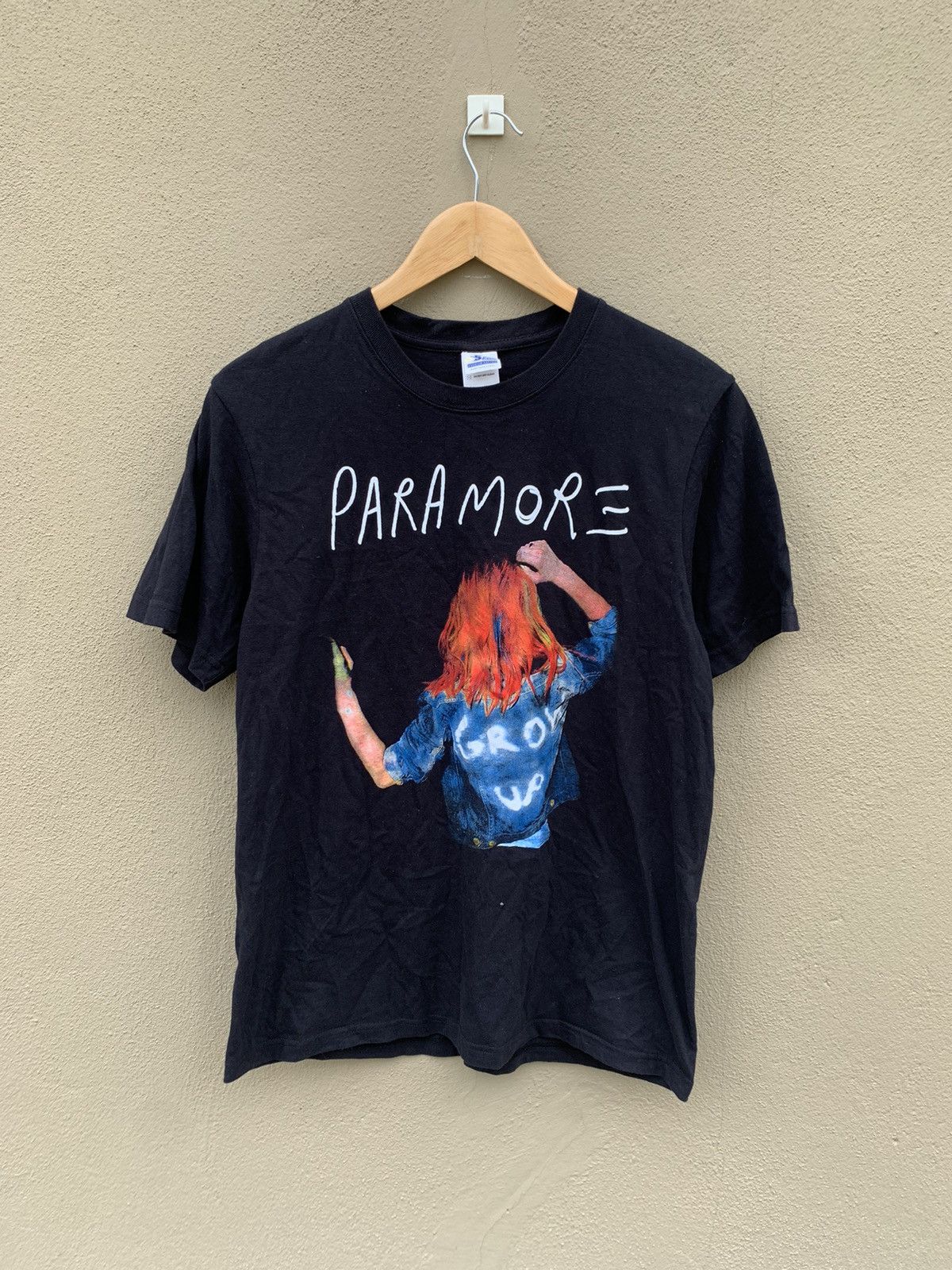 Band Tees Band Paramore Grow Up Album Tshirt Size US M / EU 48-50 / 2 - 1 Thumbnail