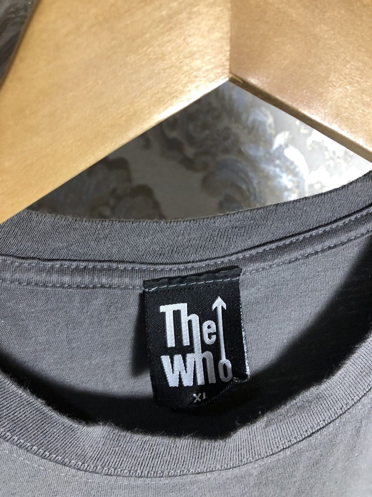 Band Tees VINTAGE THE WHO WORLD TOUR ROCK T-SHIRT METAL RETRO Y2K 90S Size US XL / EU 56 / 4 - 4 Thumbnail