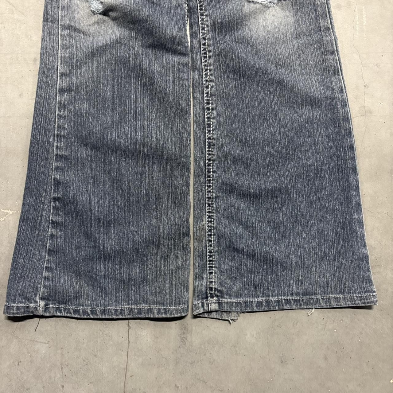 Vintage Crazy Vintage Y2K/2000s Flared Dark Wash Streetwear Essential Denim Jeans! Size US 32 / EU 48 - 3 Thumbnail