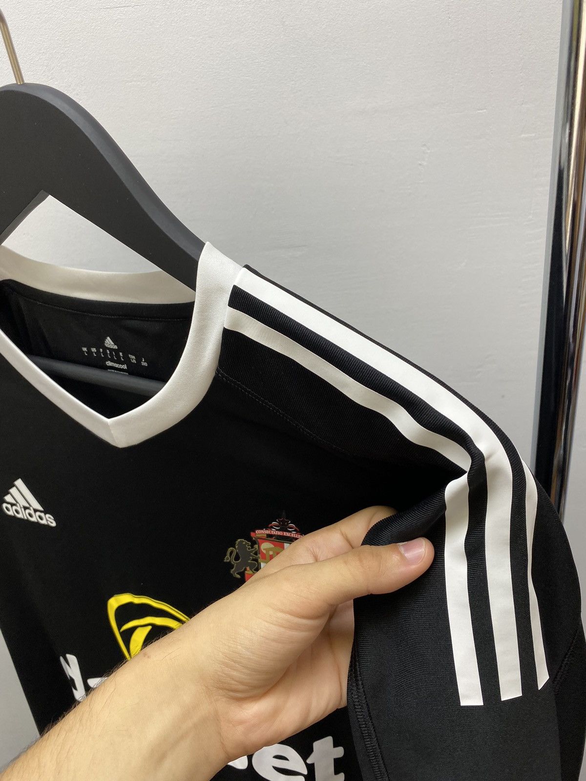 Adidas Sunderland Adidas 2016 2017 Goalkeeper Soccer Jersey Size US L / EU 52-54 / 3 - 18 Thumbnail