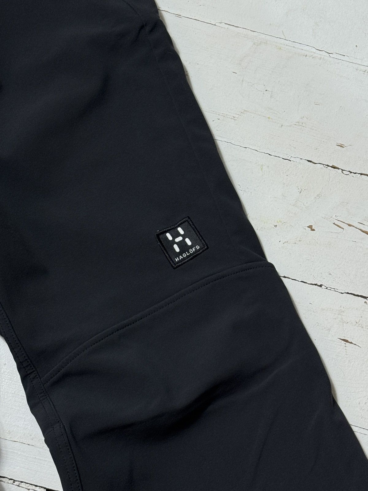 Haglofs VINTAGE HAGLOFS MINI LOGO TRACKING PANTS Size 28" / US 6 / IT 42 - 2 Thumbnail
