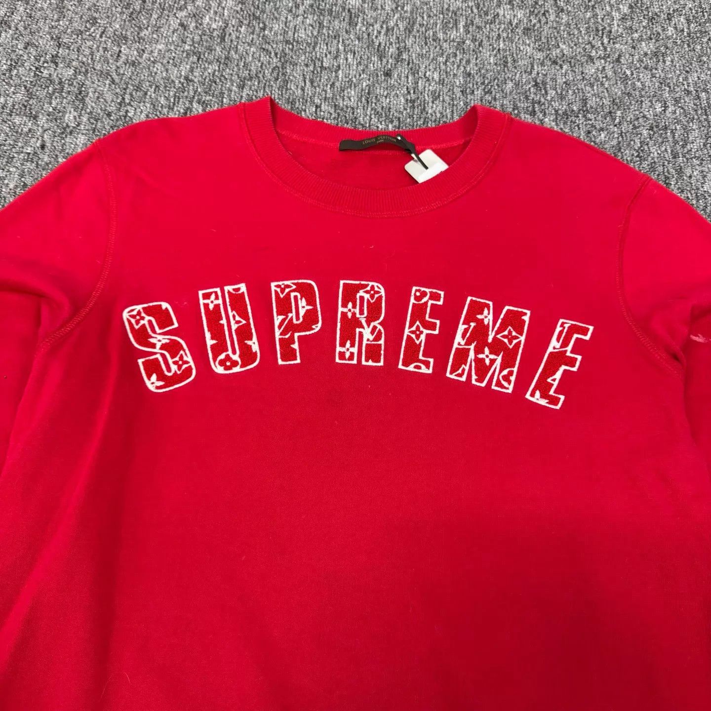 Louis Vuitton LV x Supreme Red Monogram Letter Logo Hoodie S 99 New Size US S / EU 44-46 / 1 - 4 Thumbnail
