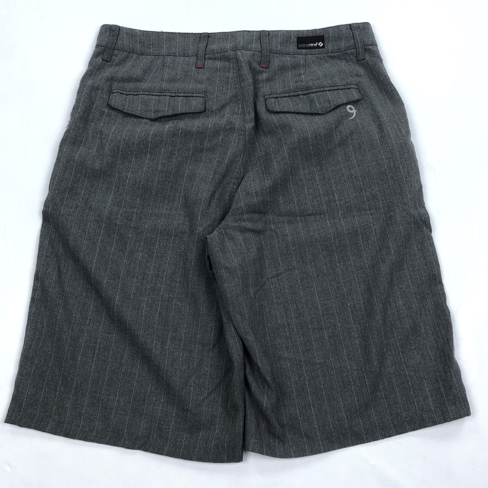 Vintage Transnine Men's Gray Pinstripe Shorts Vintage Y2K Golf Chino Flat Front 36 Regular Size US 36 / EU 52 - 4 Thumbnail