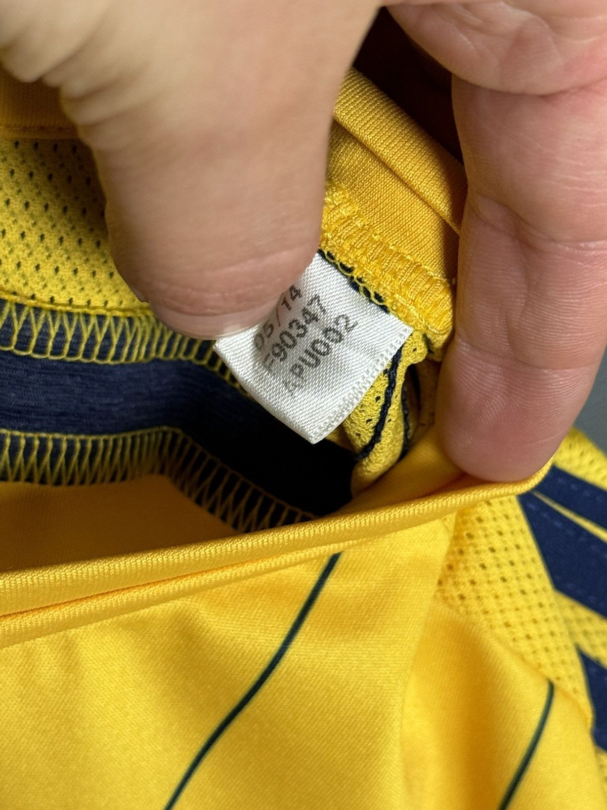 Adidas Metalist Kharkiv 14/15 Home Football Long Sleeve Jersey Size US S / EU 44-46 / 1 - 8 Thumbnail