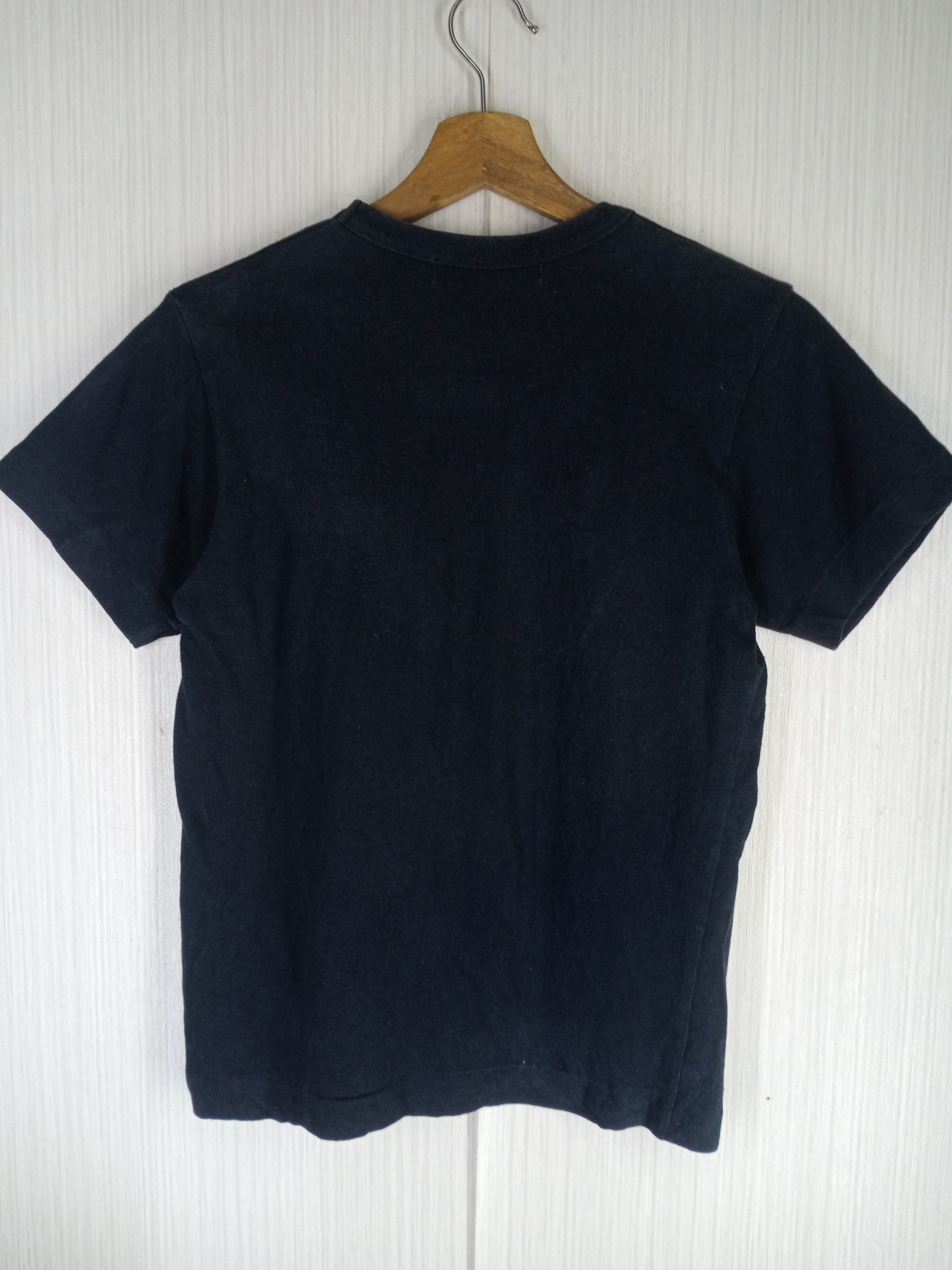 Comme des Garcons Rare Vintage Comme Des Garcons Play Tshirt Size US S / EU 44-46 / 1 - 7 Thumbnail