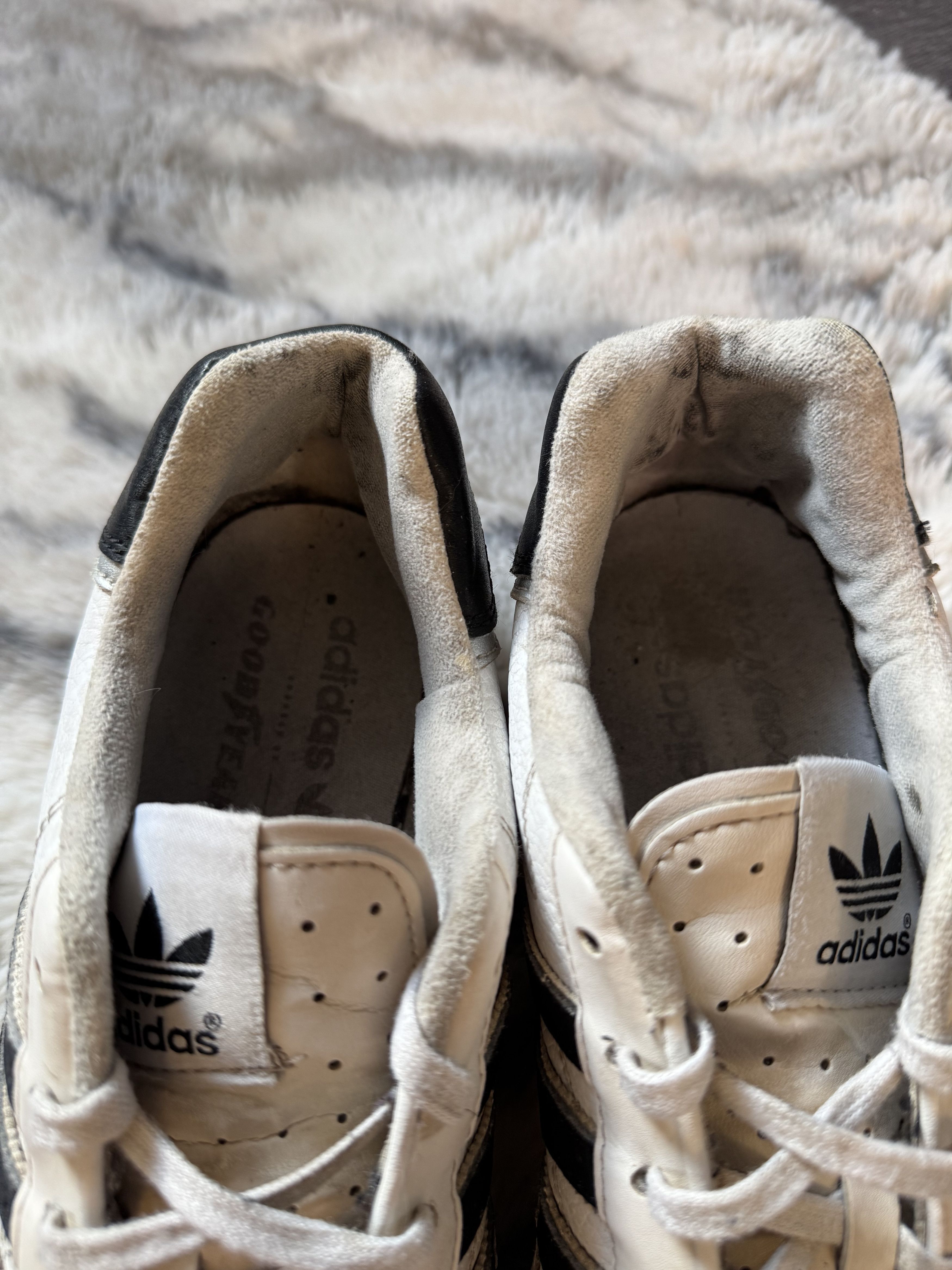 Adidas Vintage Adidas Goodyear White/Black Leather Sneakers Size US 9.5 / EU 42-43 - 9 Thumbnail