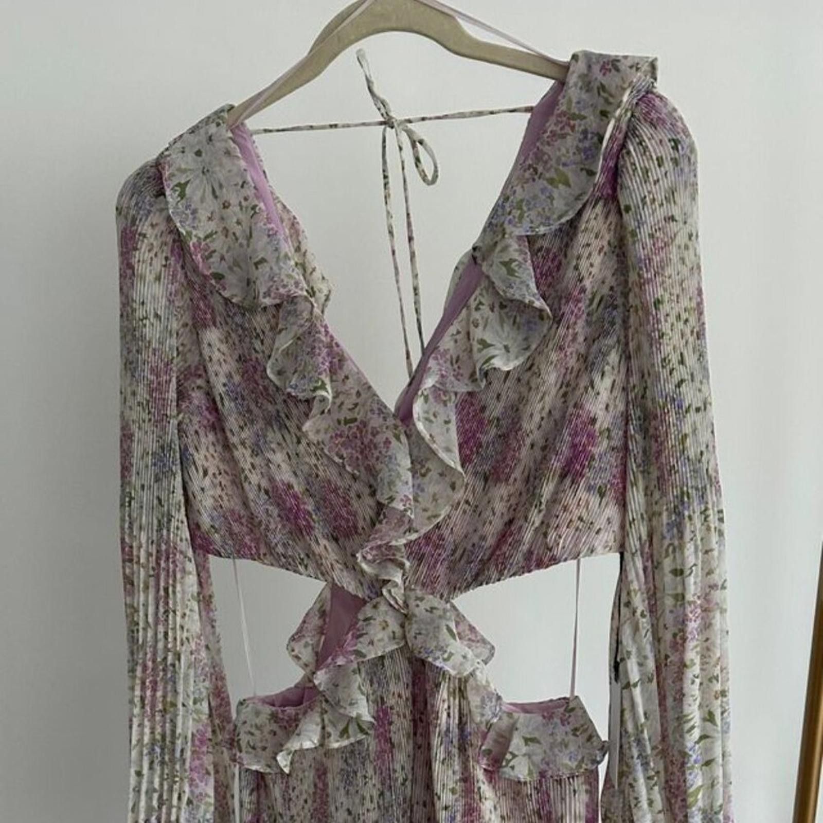Designer NWT ASTR the Label MARCY FLORAL PLEATED CUTOUT MINI DRESS Size L / US 10 / IT 46 - 1 Thumbnail