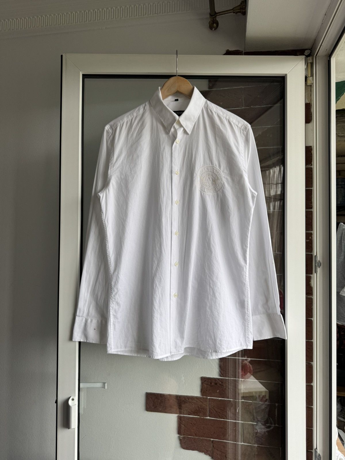Balmain Balmain Paris Shirt Circle Logo Size US M / EU 48-50 / 2 - 2 Thumbnail
