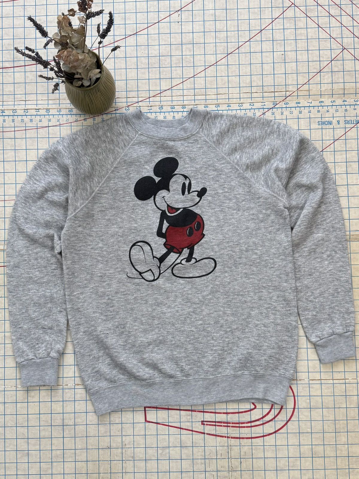 Disney × Mickey Mouse × Vintage Vintage 80’s Mickey Mouse Raglan Sleeve Crewneck Sweater Size US L / EU 52-54 / 3 - 2 Thumbnail