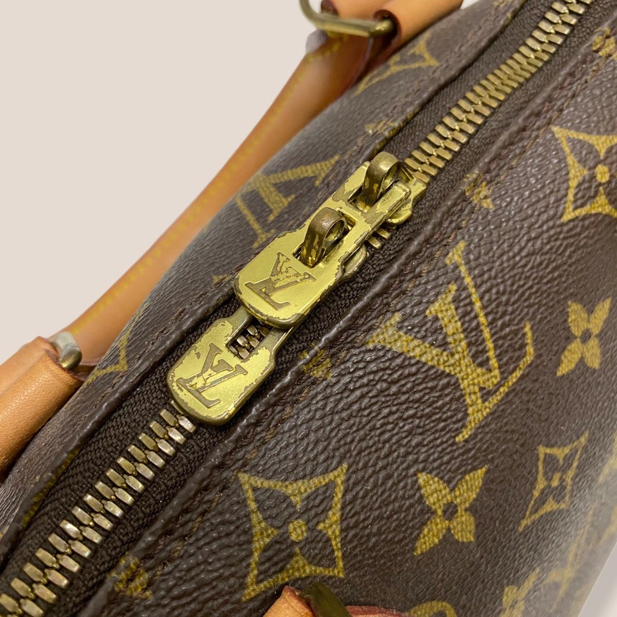 Louis Vuitton AUTH. LOUIS VUITTON MONOGRAM ALMA PM HANDBAG WITH LONG STRAP Size ONE SIZE - 11 Thumbnail