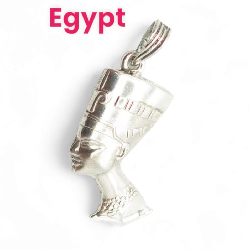 Vintage 800 Silver Vintage Egyptian Queen Nefertiti Pharaoh Pendant Size ONE SIZE - 8 Thumbnail