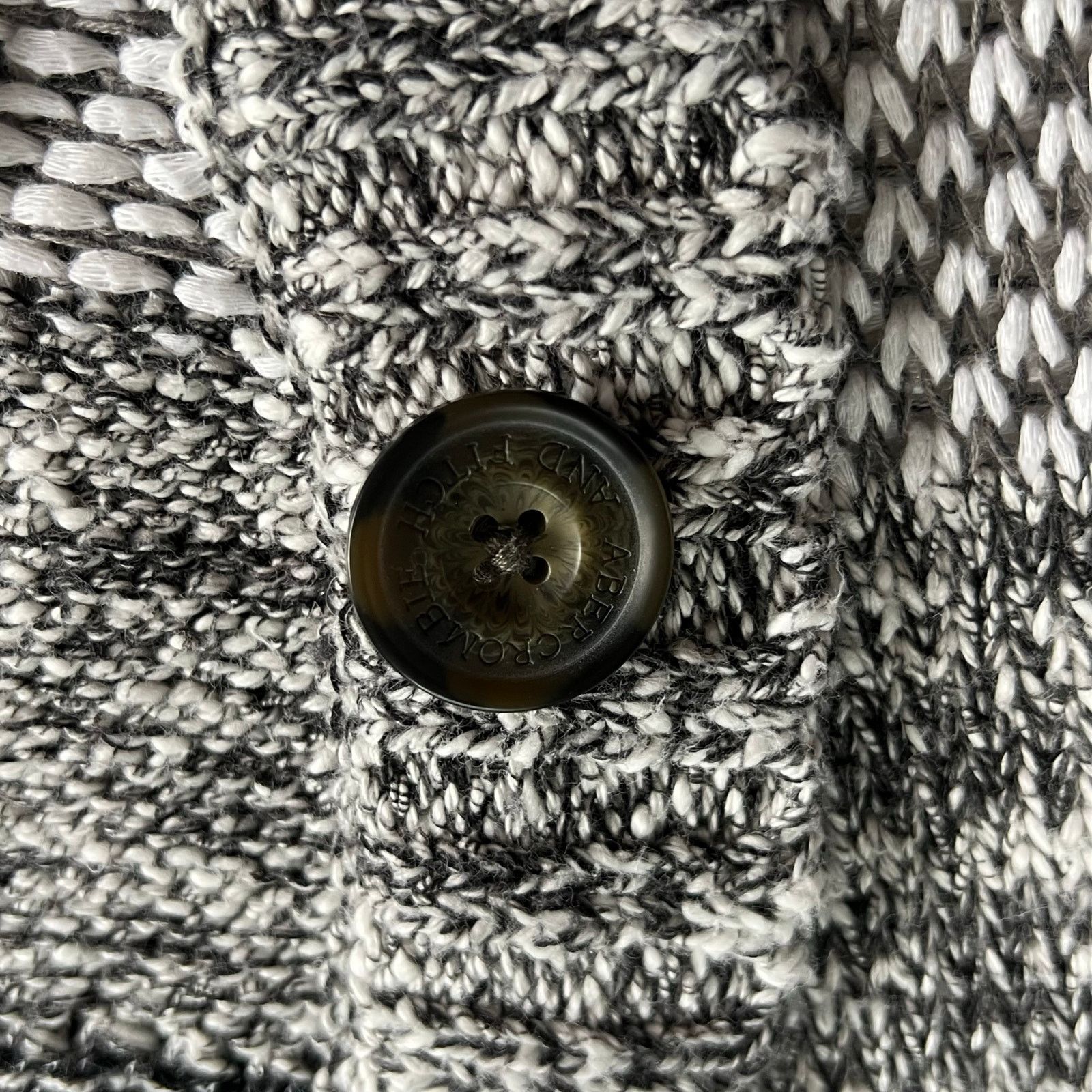 Abercrombie & Fitch Abercrombie & Fitch Chunky Knit Cardigan Y2K Women M Sweater Size M / US 6-8 / IT 42-44 - 8 Thumbnail