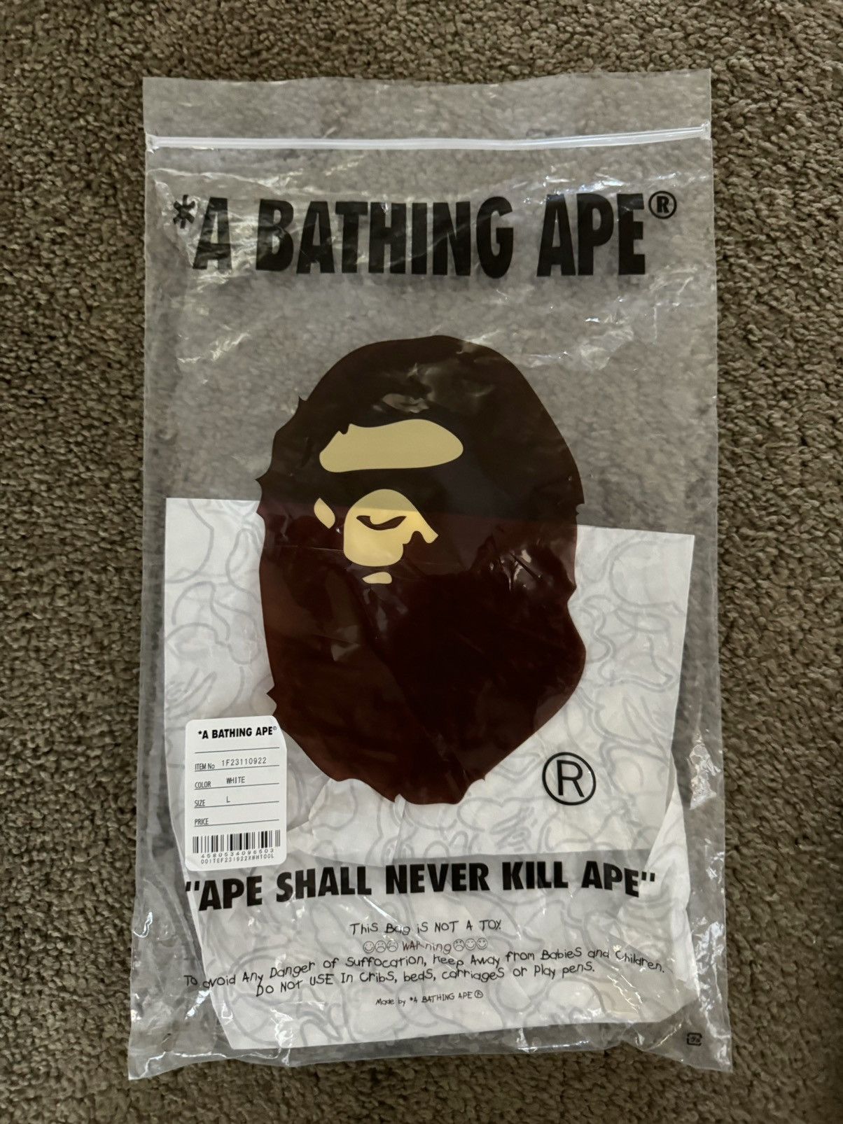 Bape Bape x Hulk Marvel tee Size US L / EU 52-54 / 3 - 9 Thumbnail