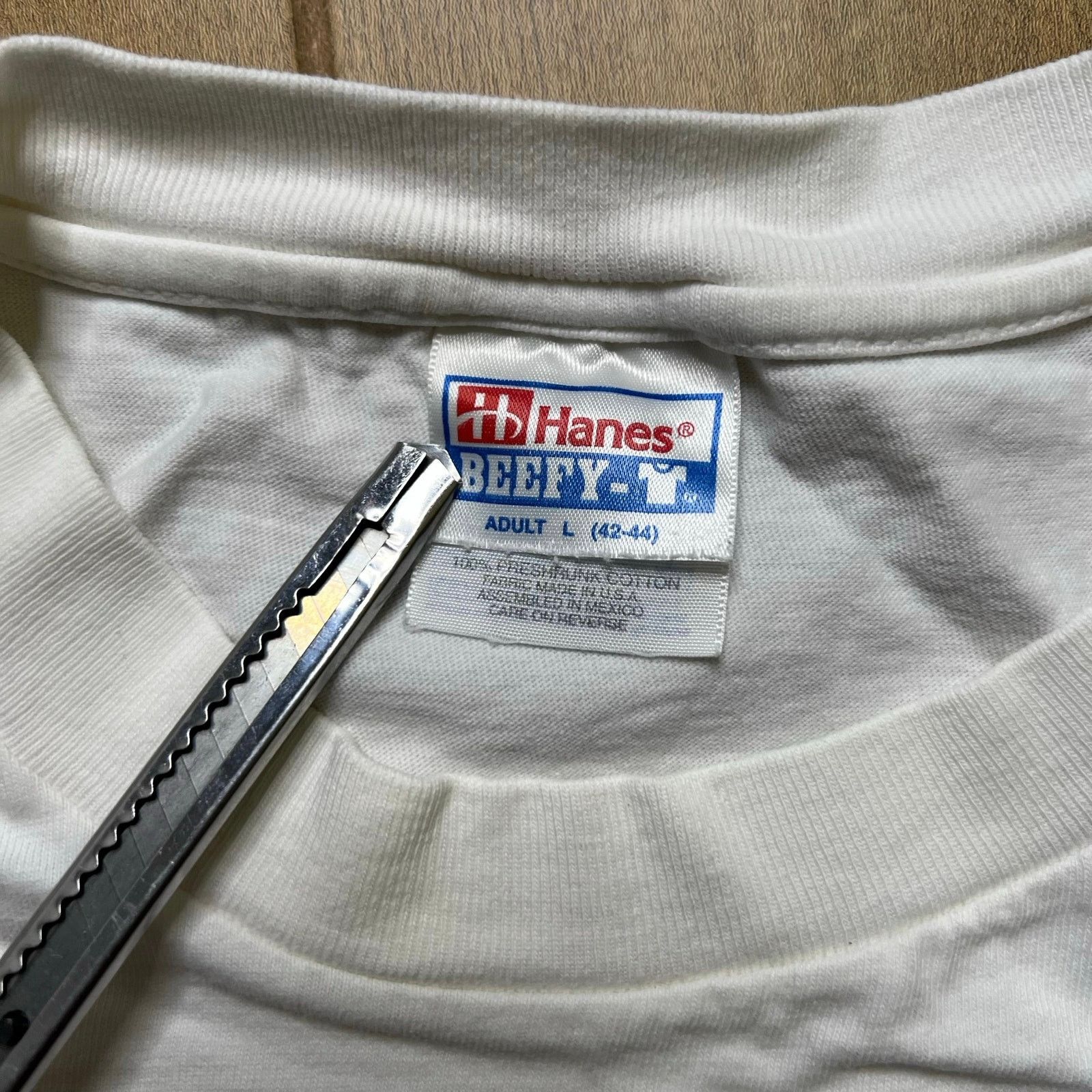 Hanes Vintage Point Me Toward The Nearest Antique Shop T Shirt L Size US L / EU 52-54 / 3 - 3 Thumbnail