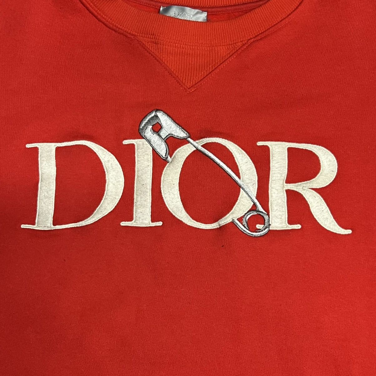 Dior Dior Judy Blame Pin Embroidered Crewneck Red Size US XXL / EU 58 / 5 - 3 Thumbnail