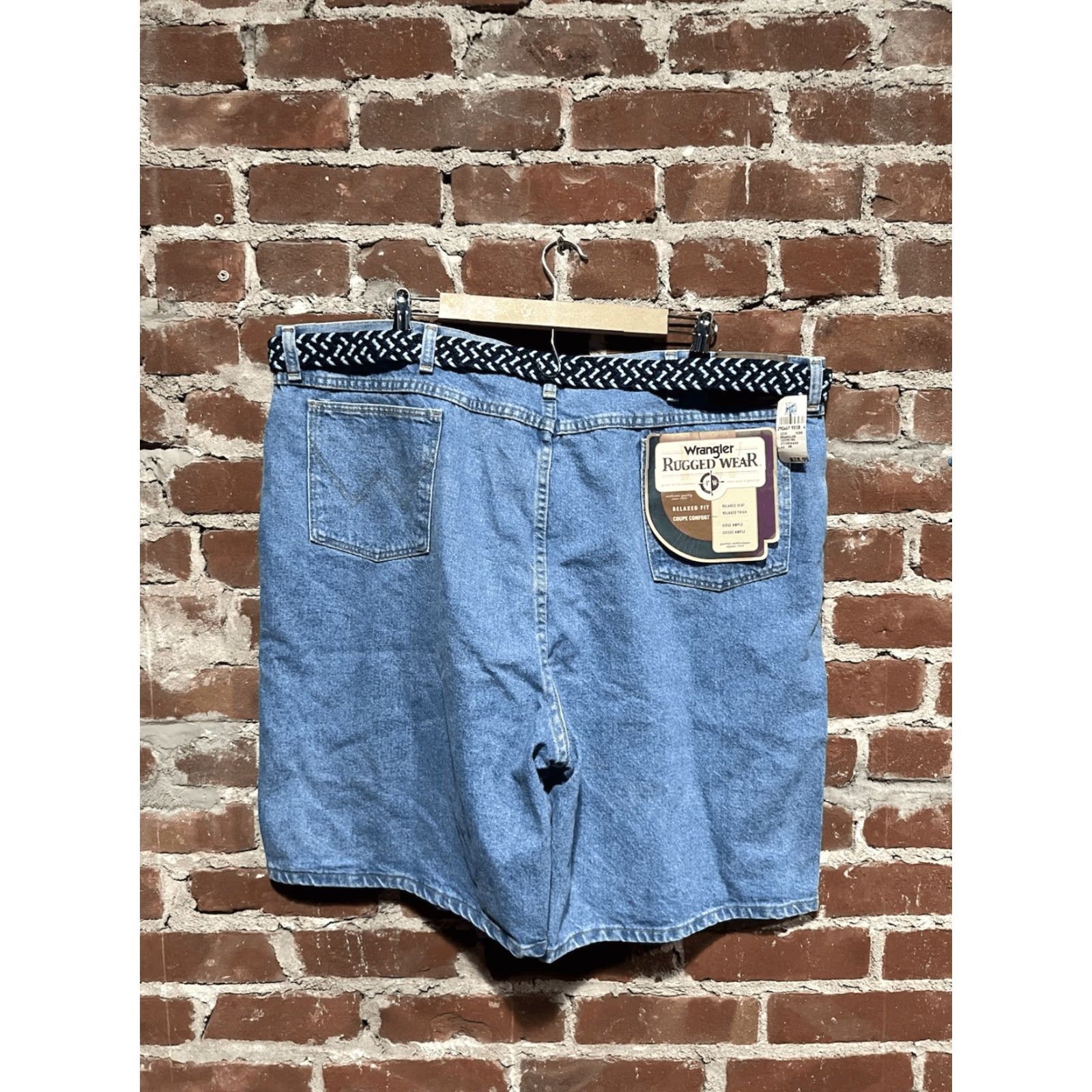 Wrangler VINTAGE Wrangler Mens Denim Jean Rugged Wear Shorts Size 48 NWT Blue 48 in Denim Mens Shorts Vintage Wrangler NWT Jeans Size US 32 / EU 48 - 2 Thumbnail