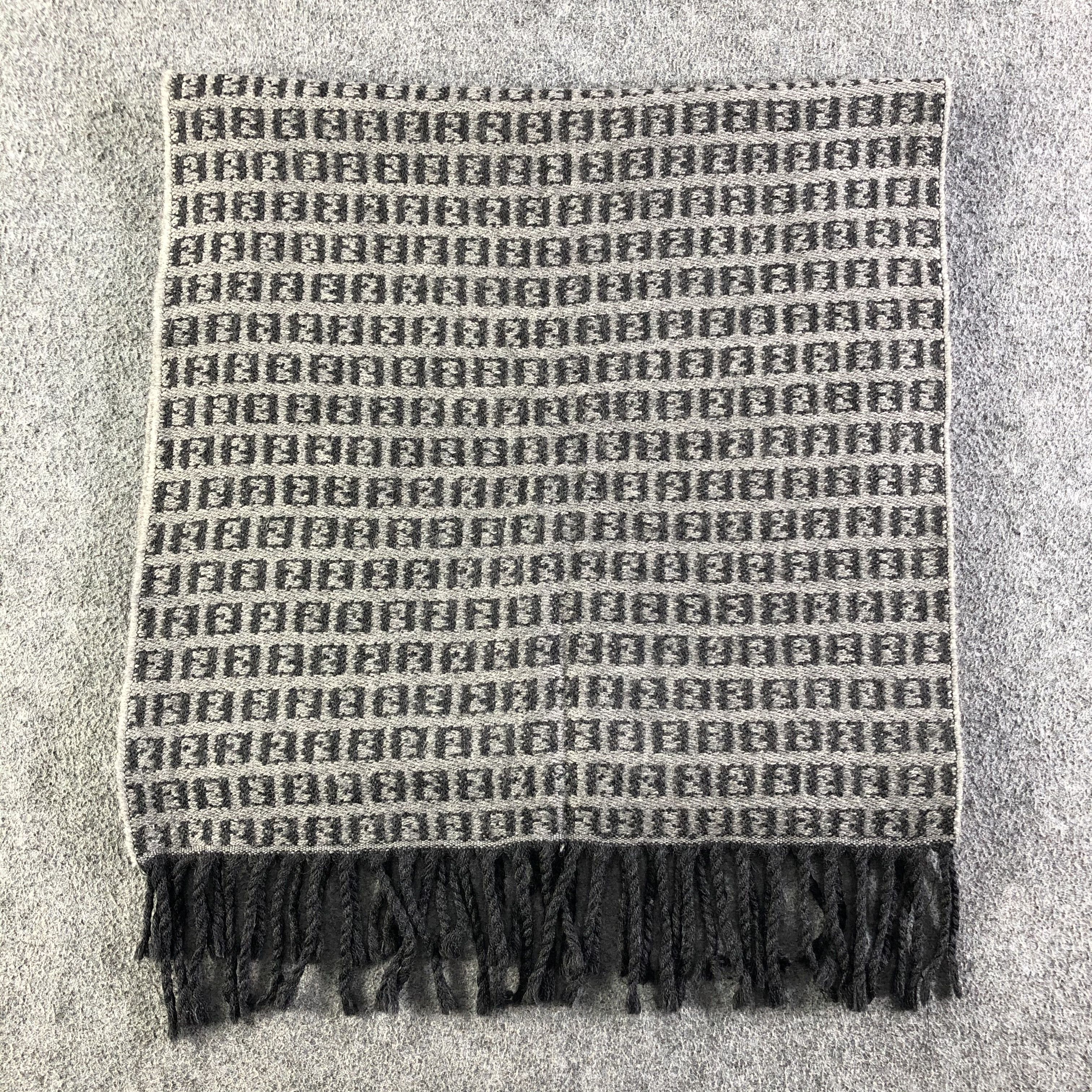 Fendi Fendi Scarf / Muffler / Neckwear P034 Size ONE SIZE - 2 Thumbnail