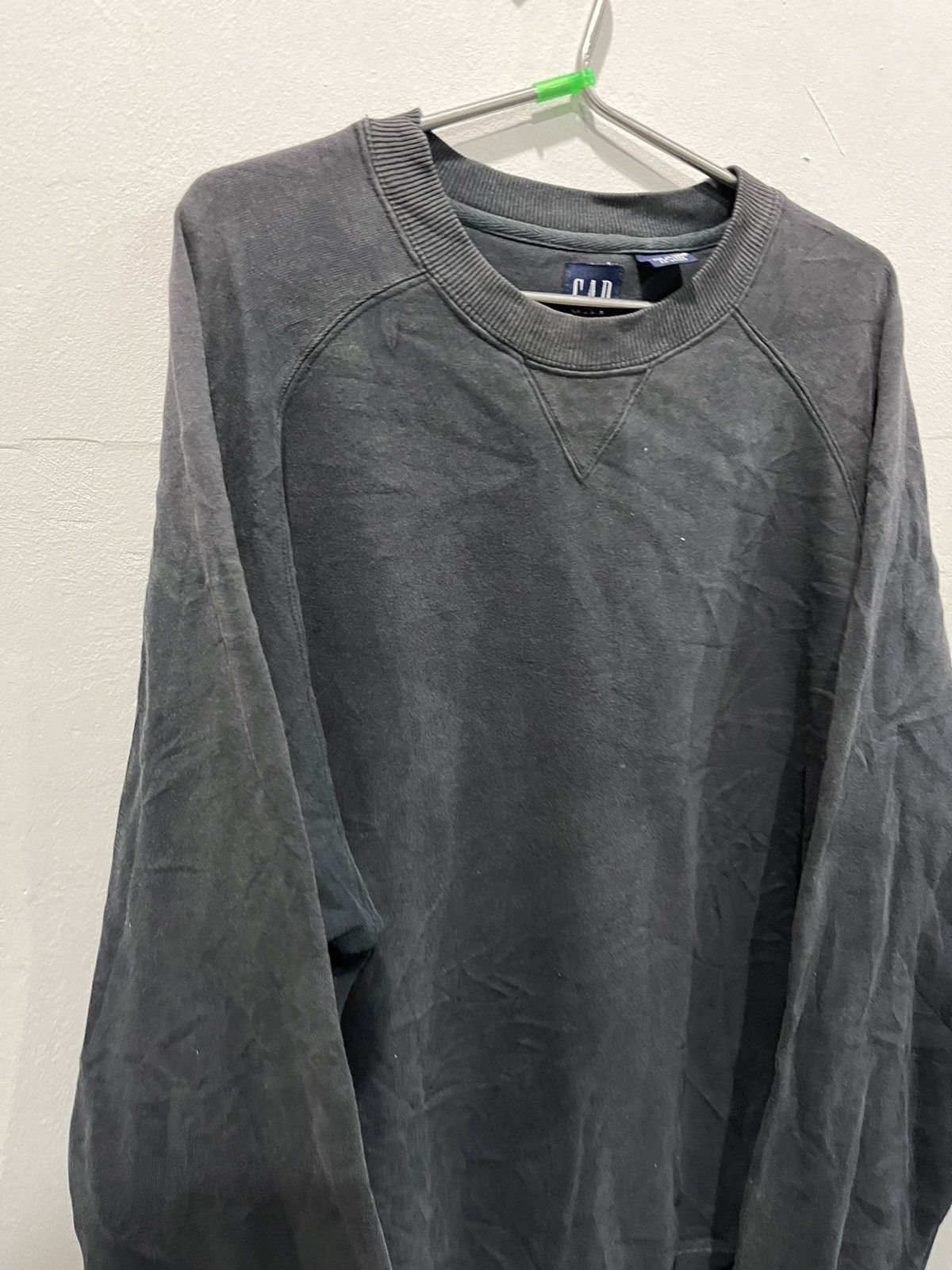 Gap TRUE Vintage GAP 90s Faded V Stitched Sweatshirts Size US M / EU 48-50 / 2 - 2 Thumbnail