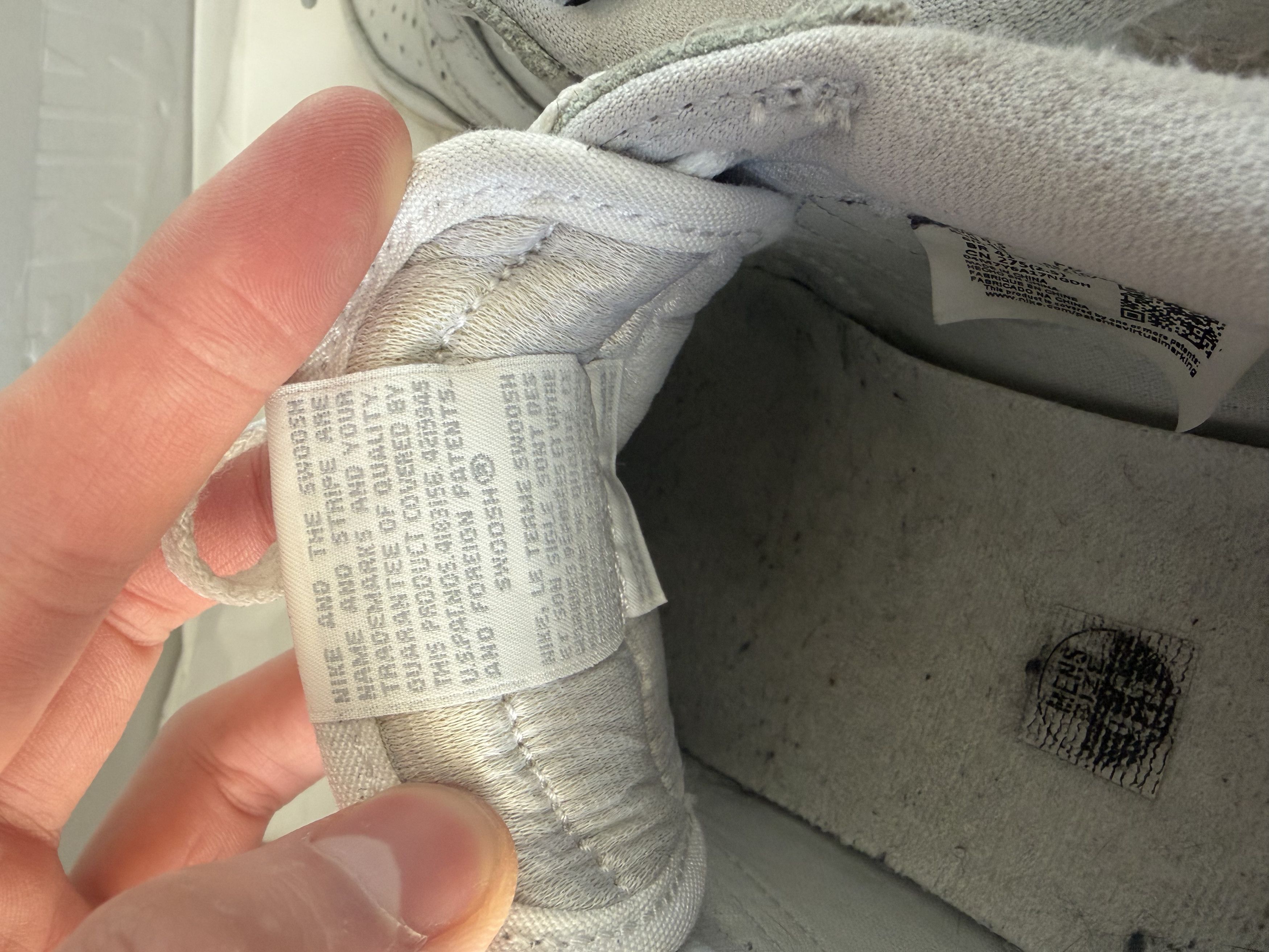Nike Air Jordan 1 Low - Neutral Grey (2021) Size US 9.5 / EU 42-43 - 8 Thumbnail