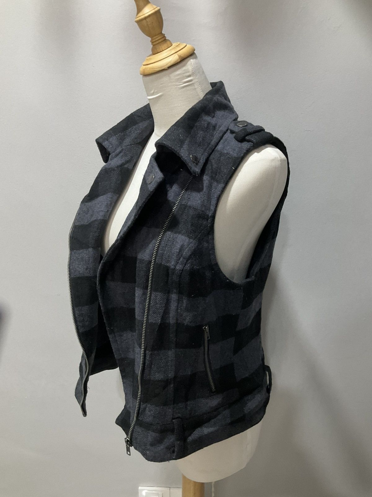 Japanese Brand Heritage 1981 Design Vest Japan Size US S / EU 44-46 / 1 - 3 Thumbnail