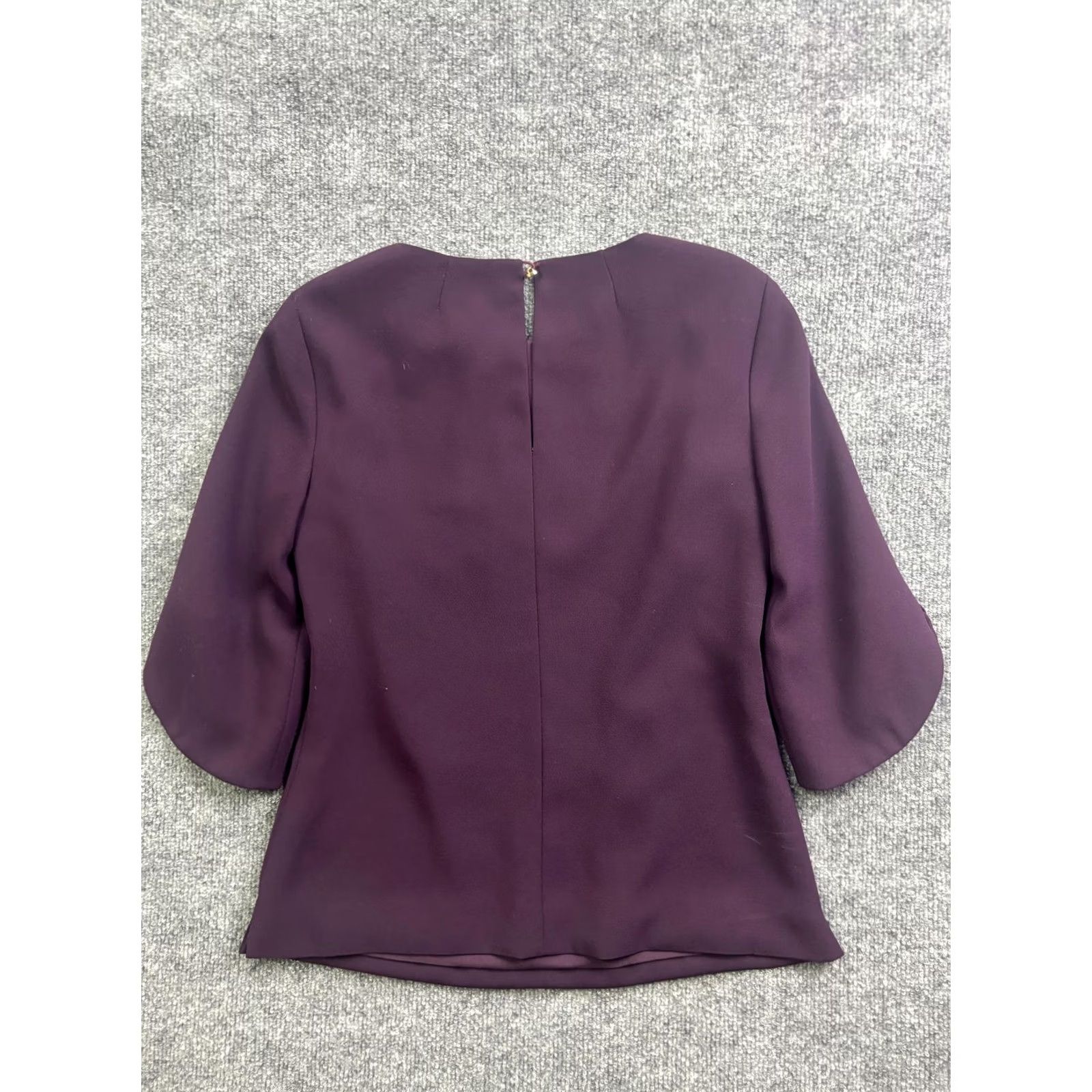 Ted Baker Ted Baker Blouse Womens 1 Purple 3/4 Sleeve Bow Cuff Round Neck Top Work Size XS / US 0-2 / IT 36-38 - 7 Thumbnail